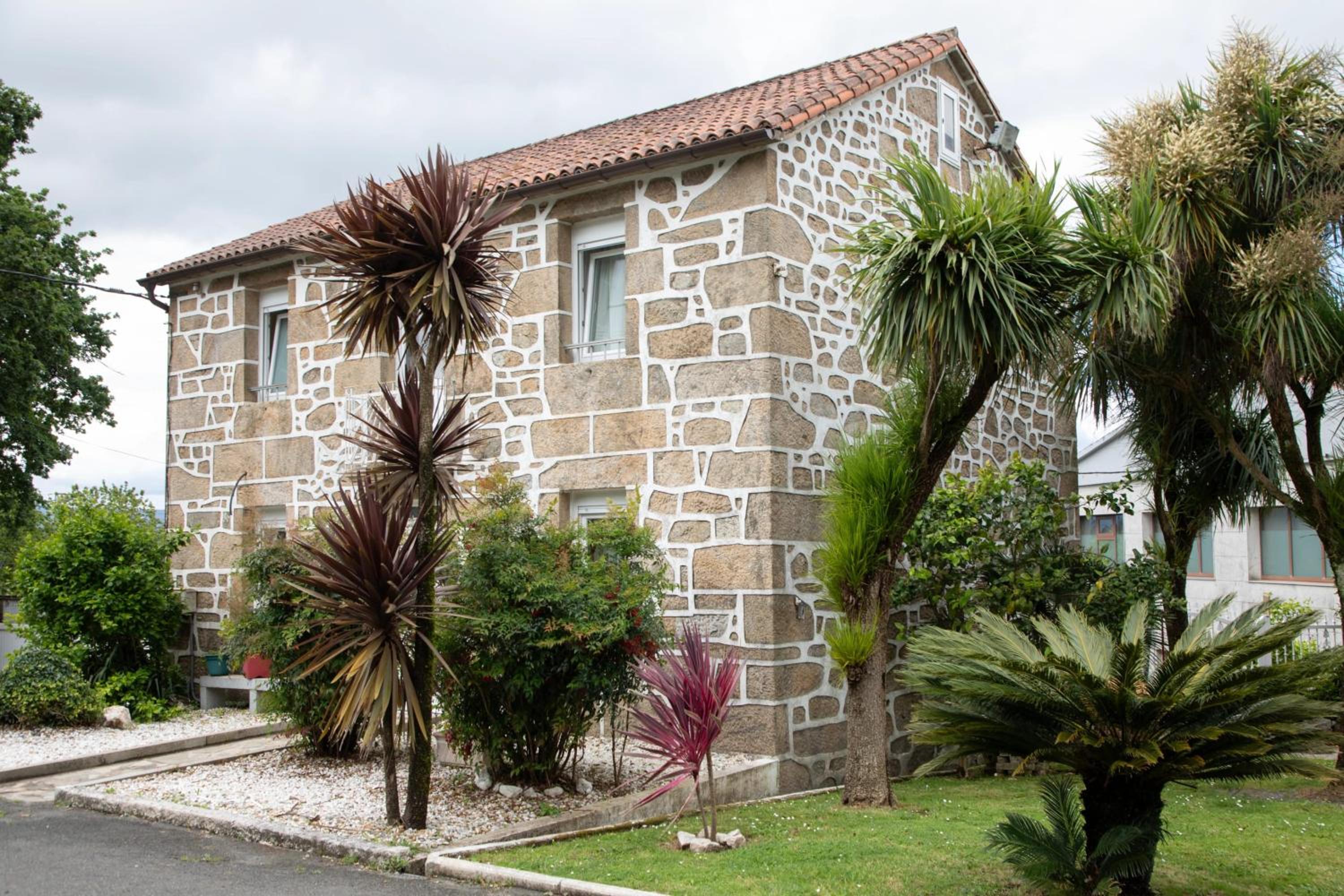 Charming house in Teo with balcony and parking included