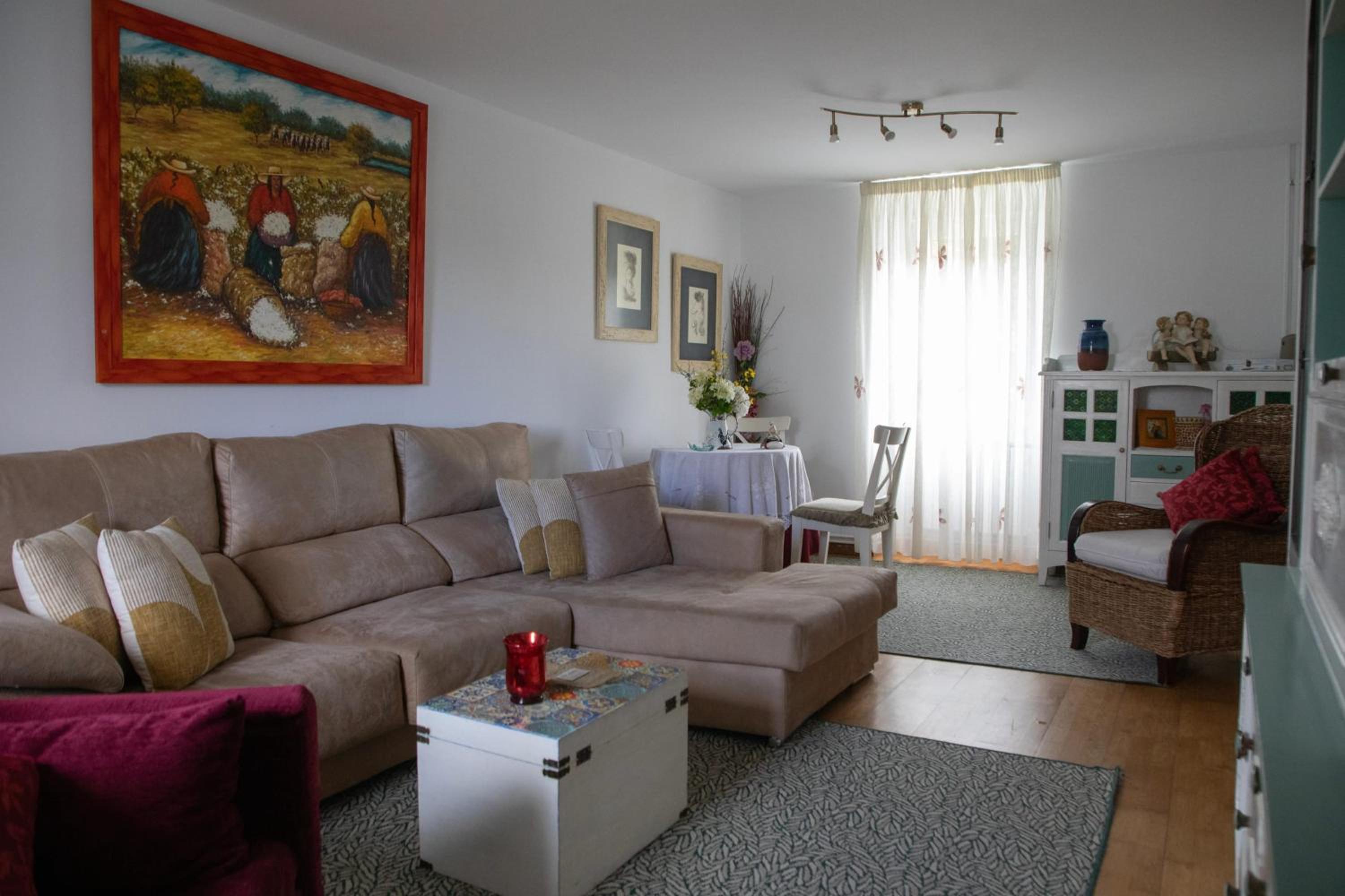 Charming house in Teo with balcony and parking included