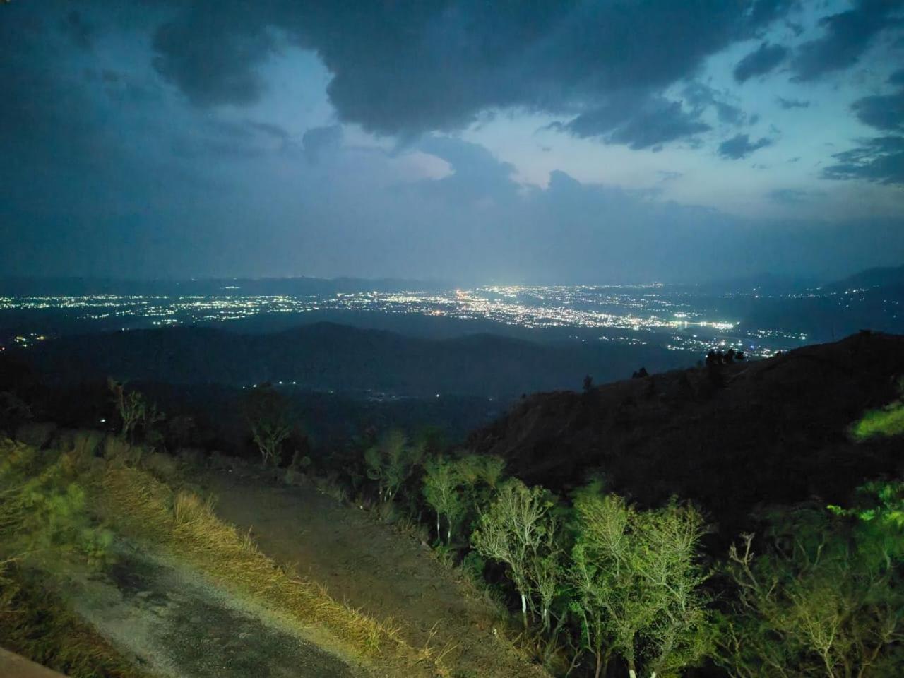 Cherry Binhar, Matogi view 3