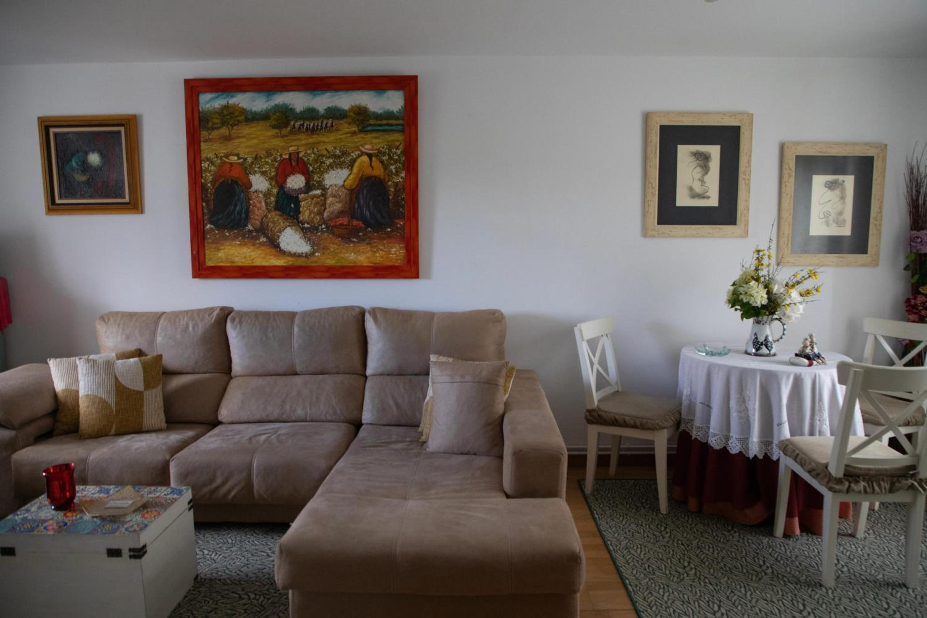 Charming house in Teo with balcony and parking included