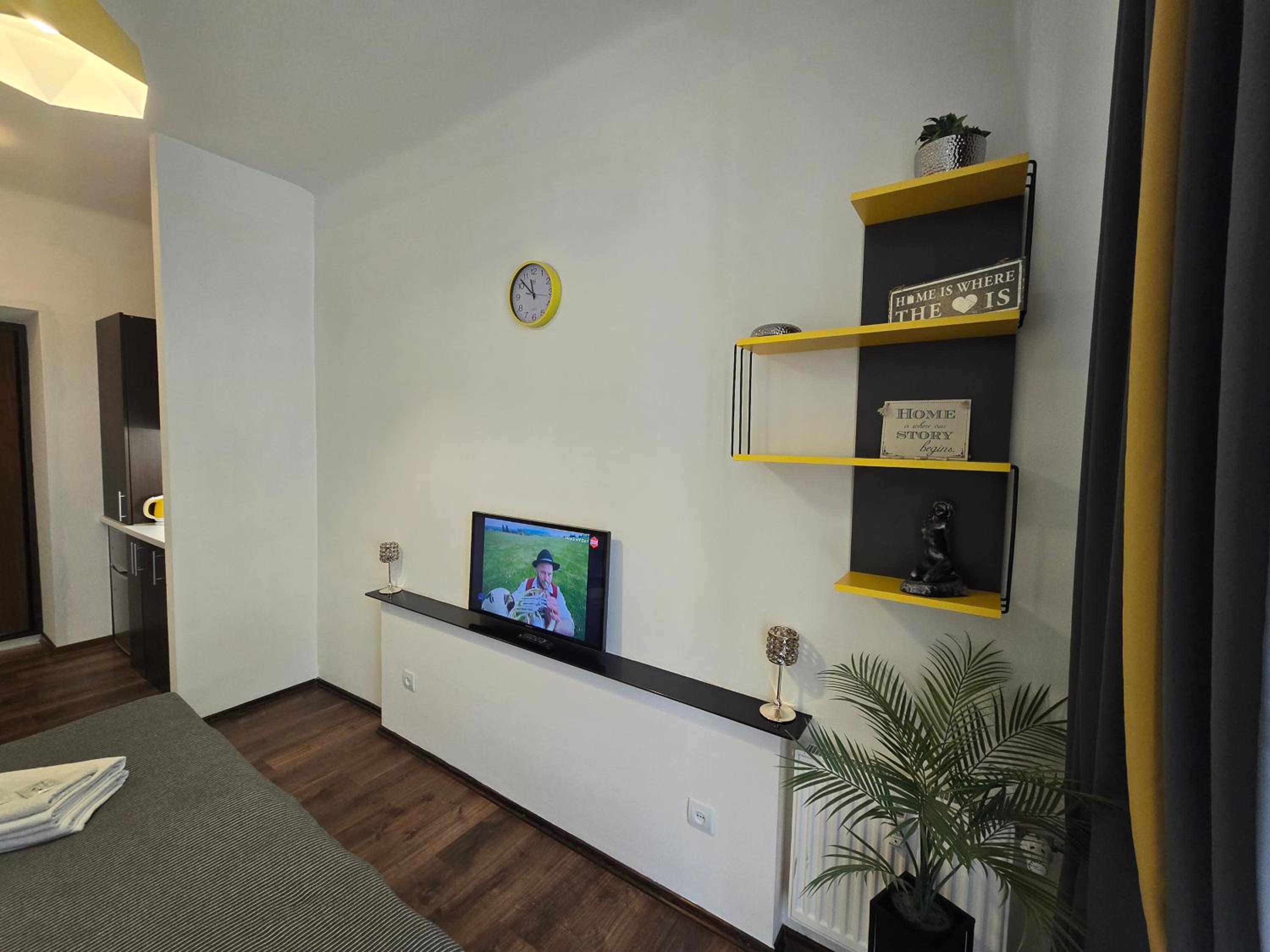 S14 Foto studio with balcony