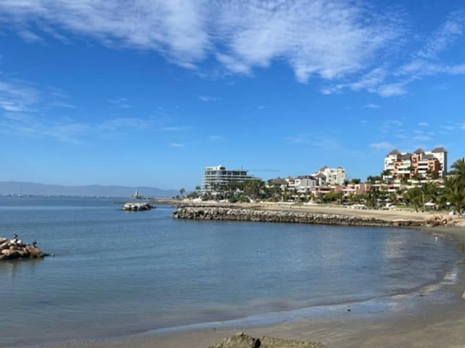 Fantastic designer apartment, beachfront! view 4