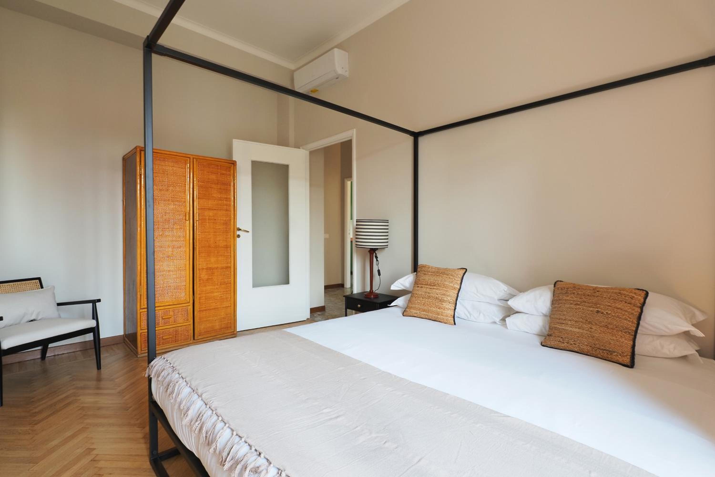 Elegant Moscova Apt