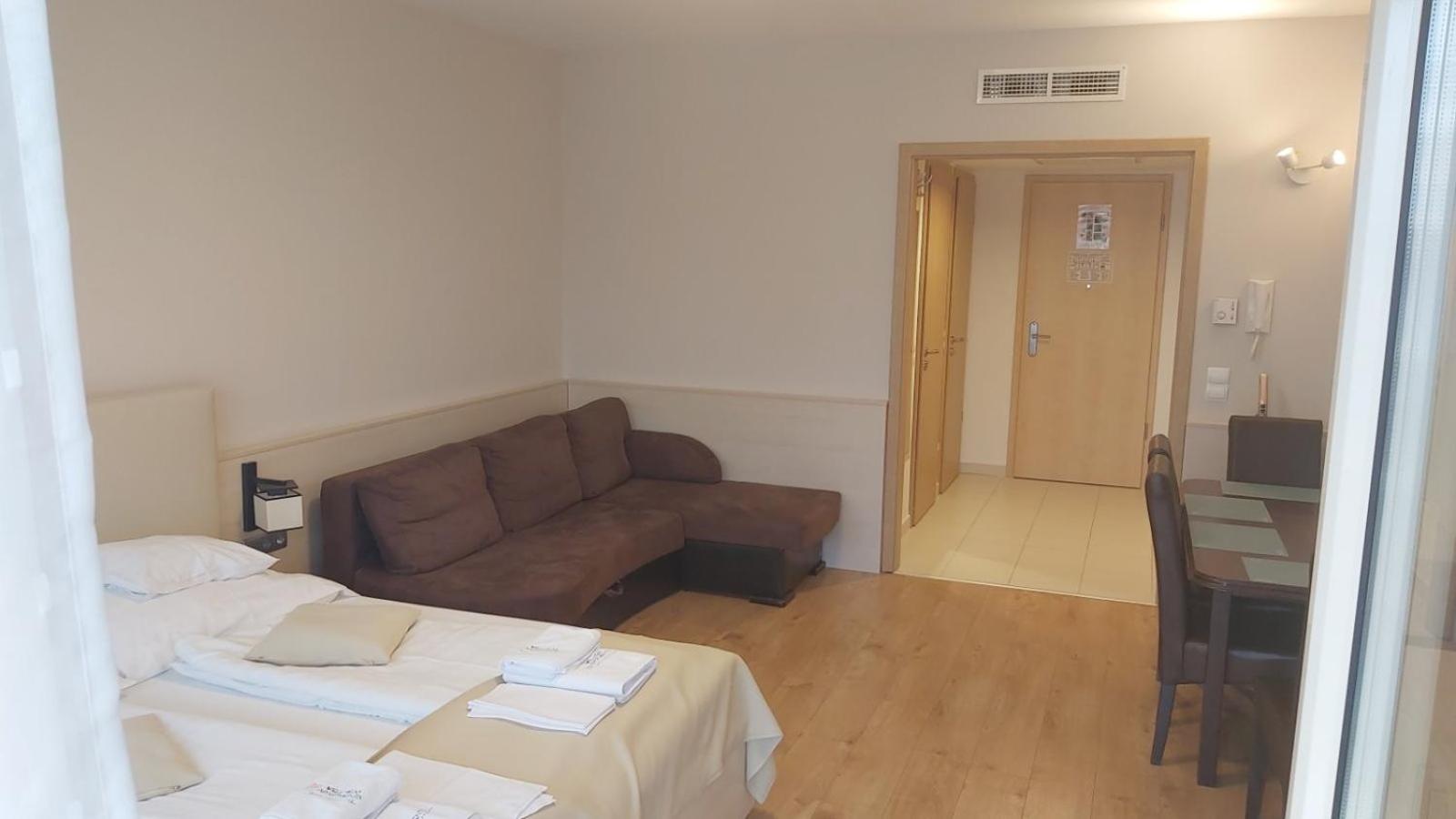 Wellness Apartments in Velence view 3
