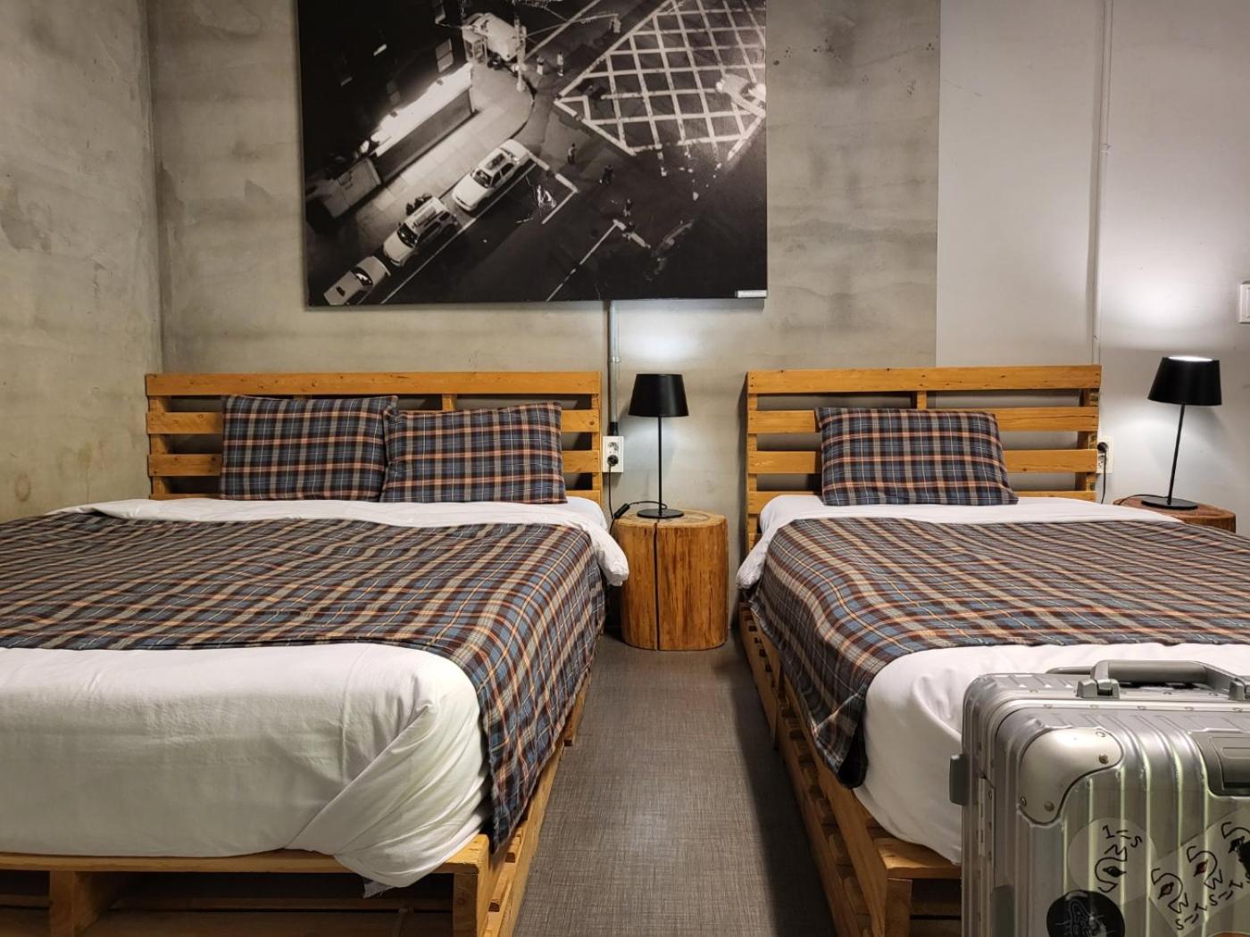 Mido Hostel