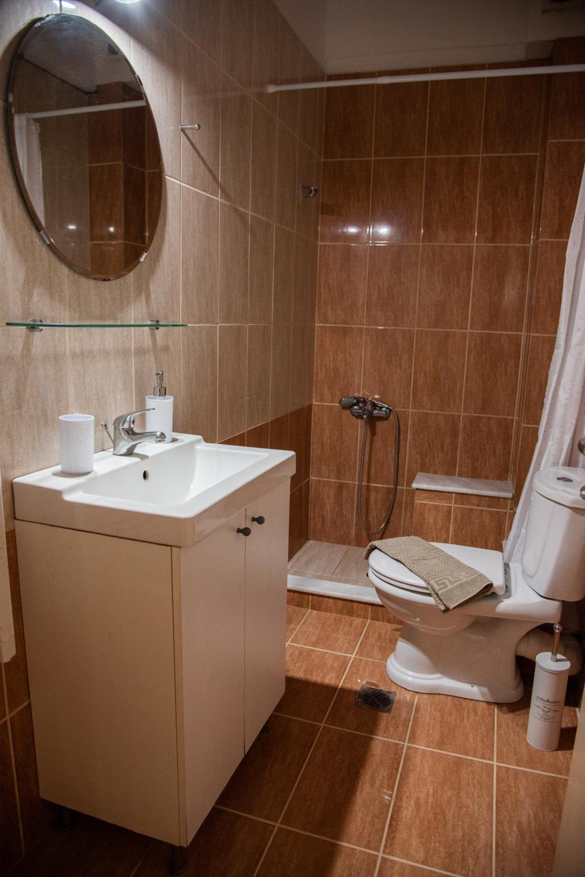 Modern apartment at Nea Artaki 2 photo 5
