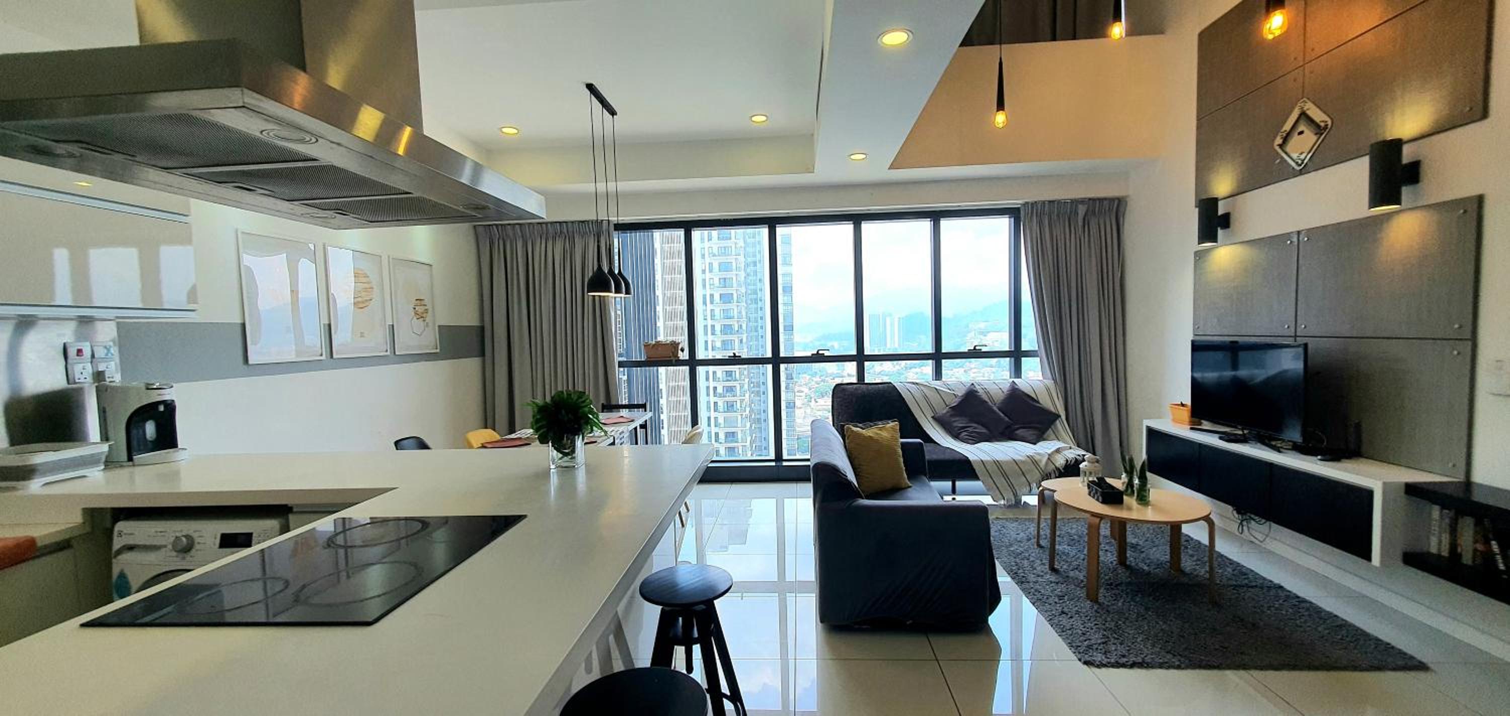MCity Ampang (Room in shared apartment)