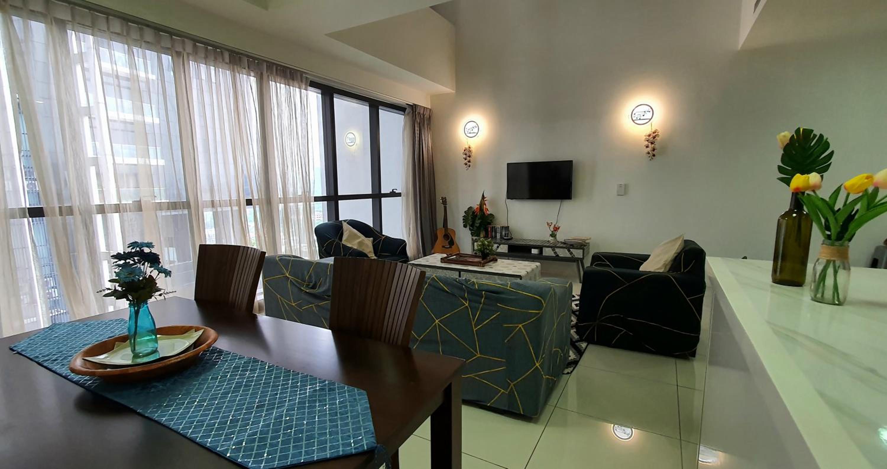 MCity Ampang (Room in shared apartment)