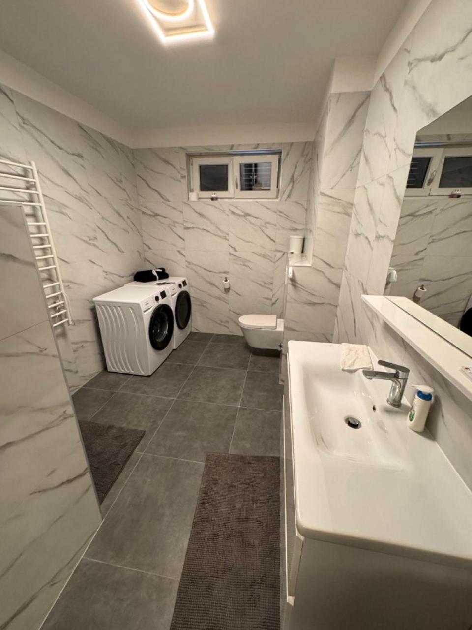Villa Lazaric Apartment Adria