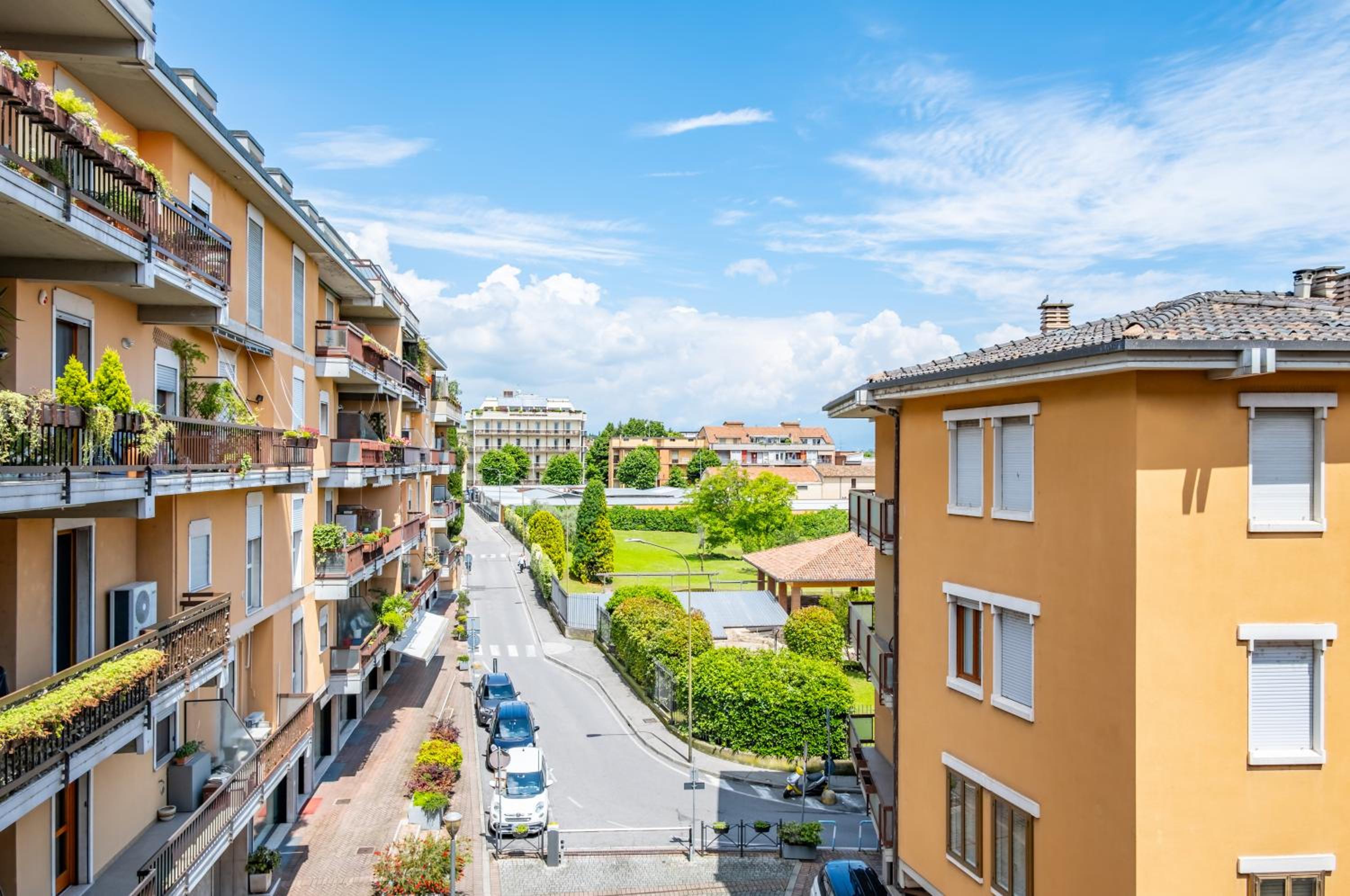 A 150m dal Lago! Centralissimo a Desenzano con Balcone