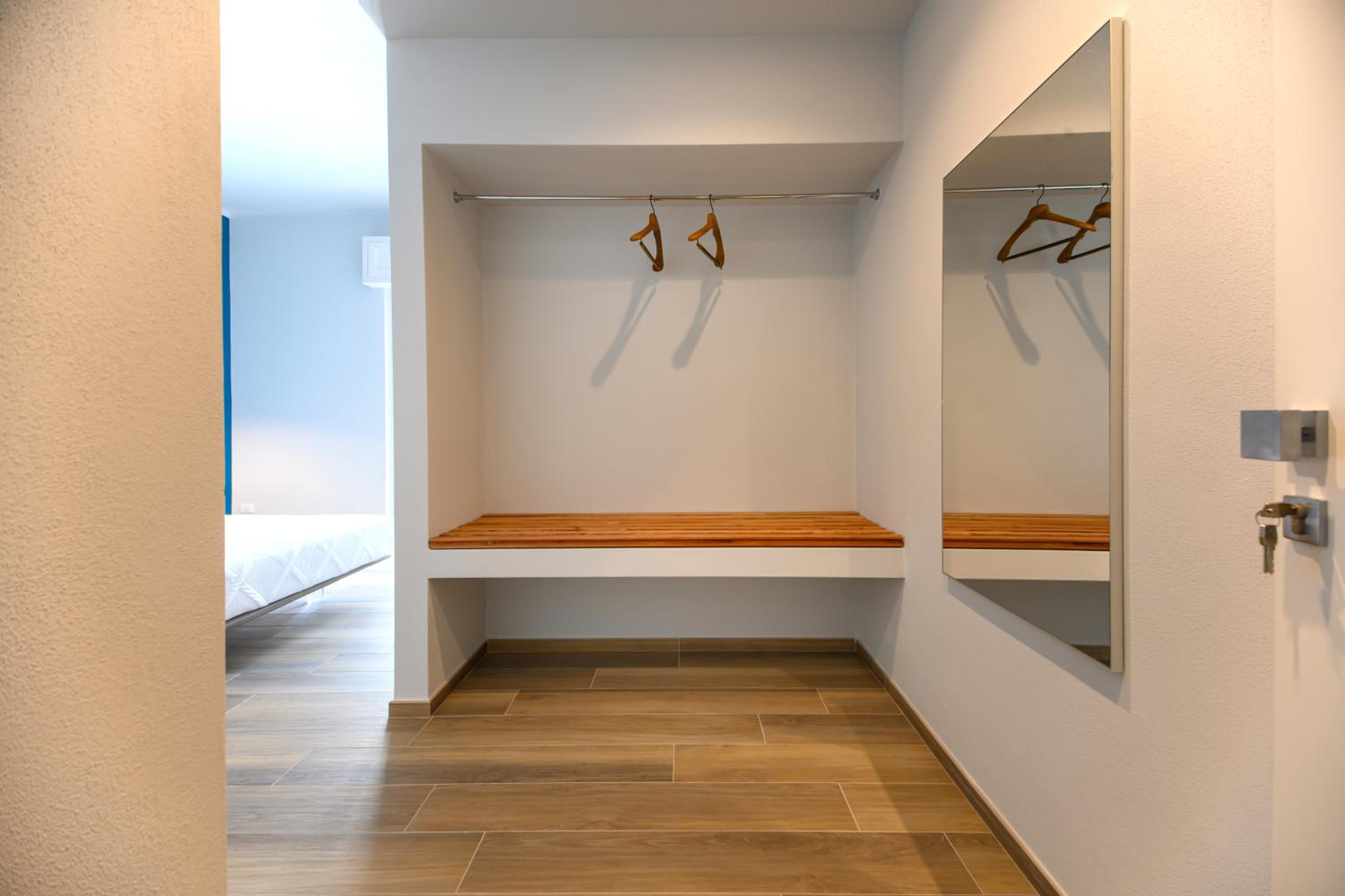 Bianca Elegance Rooms