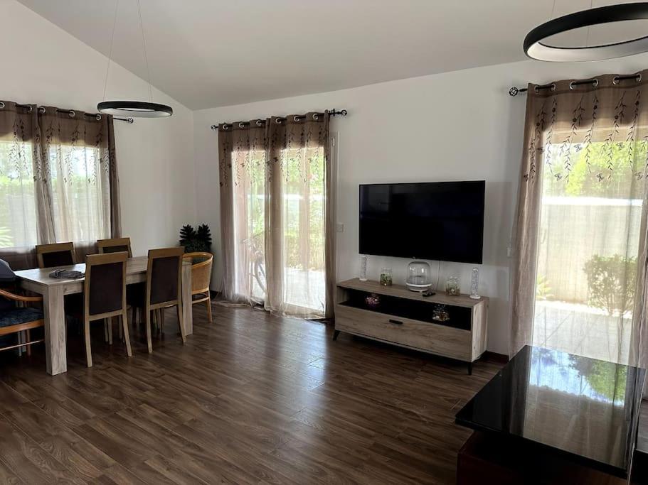 Family Villa with Large Garden