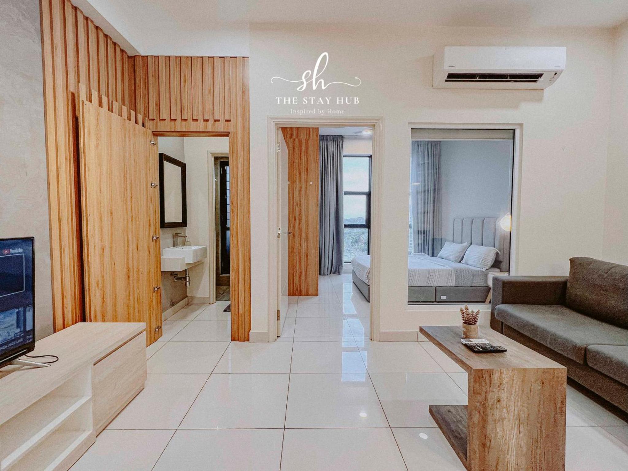 Arte Mont Kiara Luxury Suite with Heated Jacuzzi Pods - Free Parking - Next to MITEC- by The Stay Hub