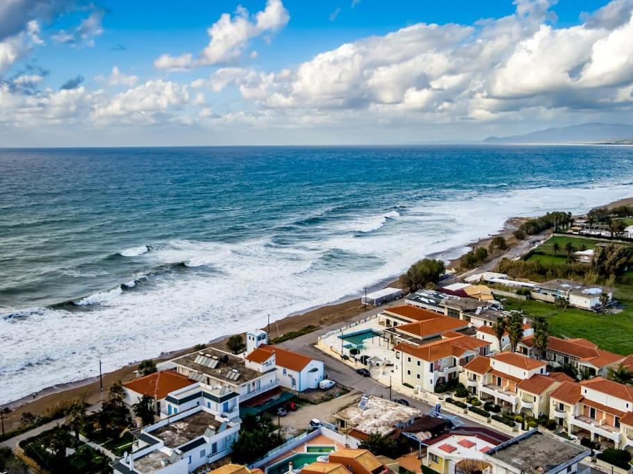 Blue Apartment Kyparissia