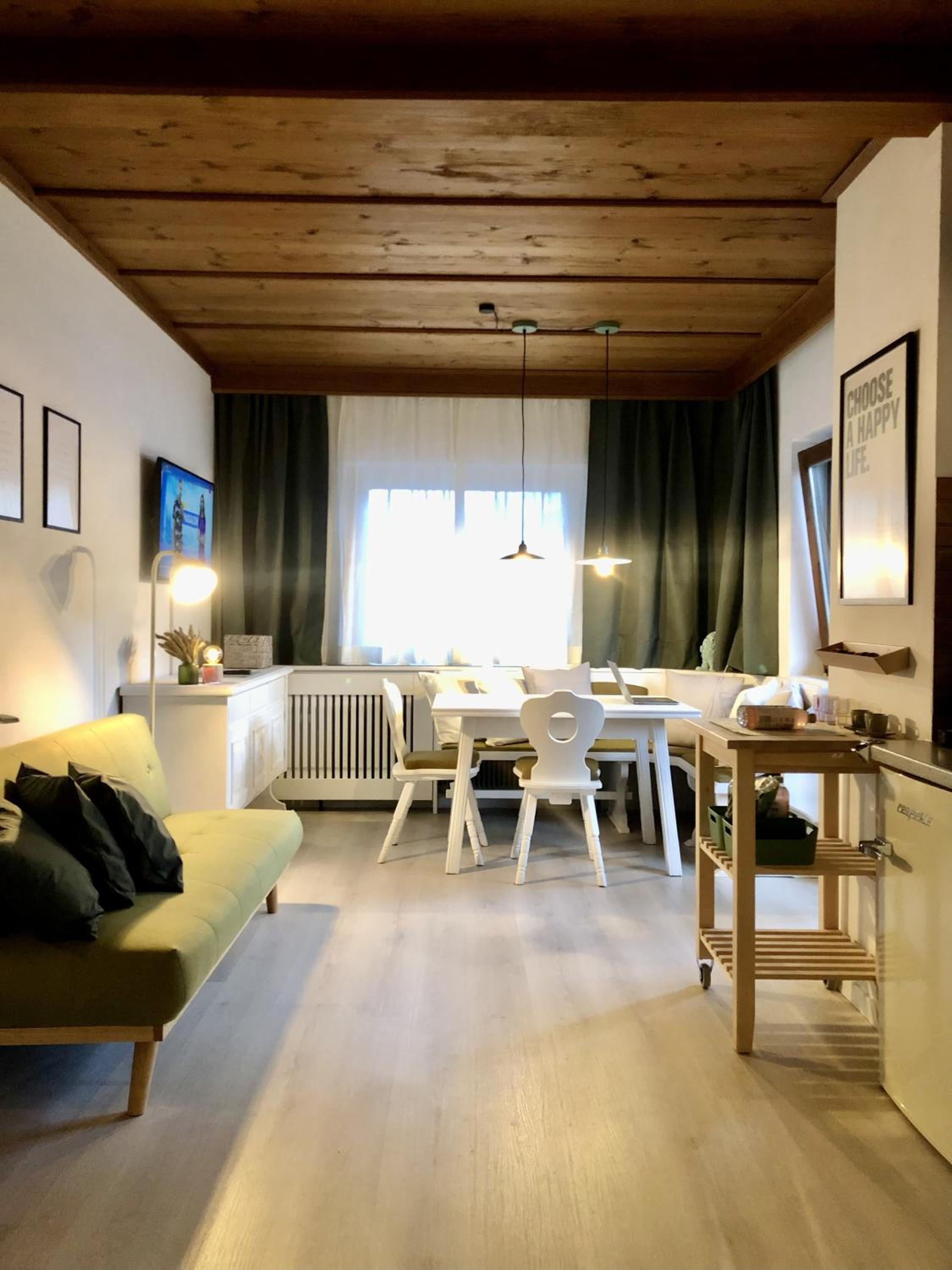 Camping & Ferienunterkünfte Steinplatte