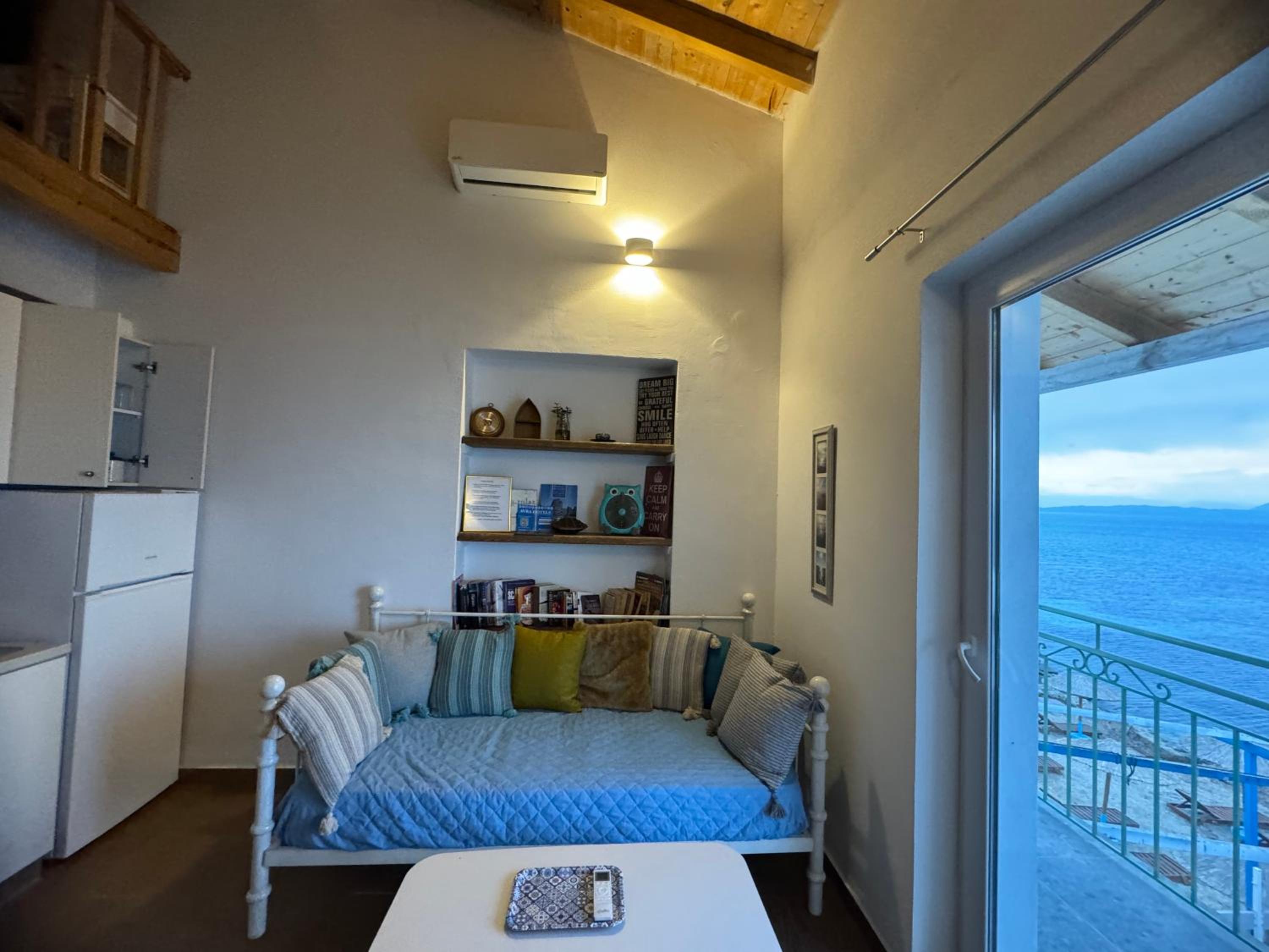Avra Benitses Beach Apartment