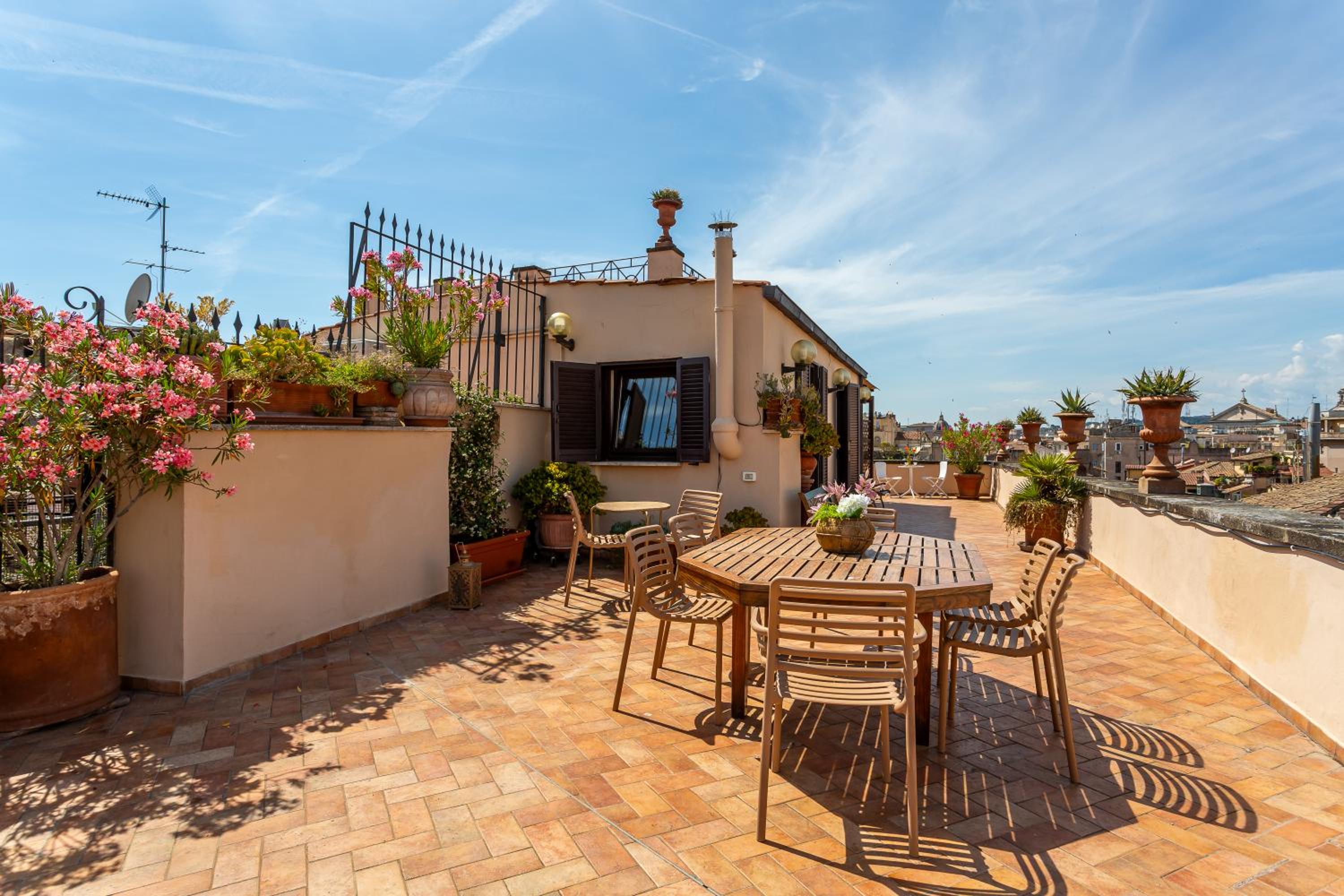 iFlat Campo de' Fiori Panoramic Penthouse photo 2
