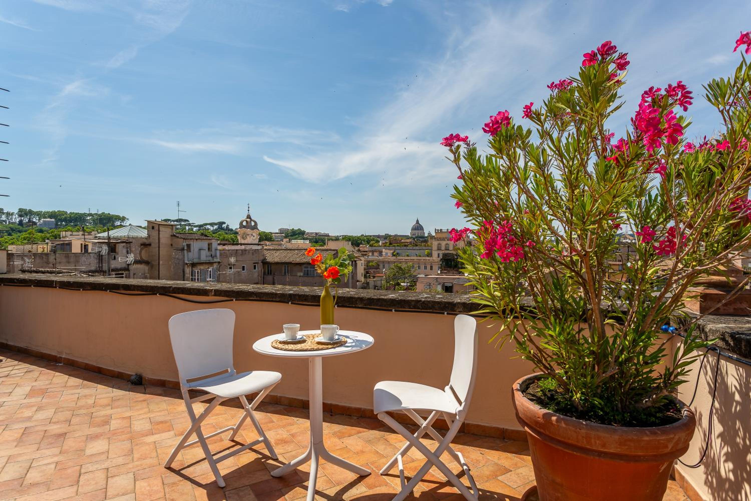 iFlat Campo de' Fiori Panoramic Penthouse photo 5