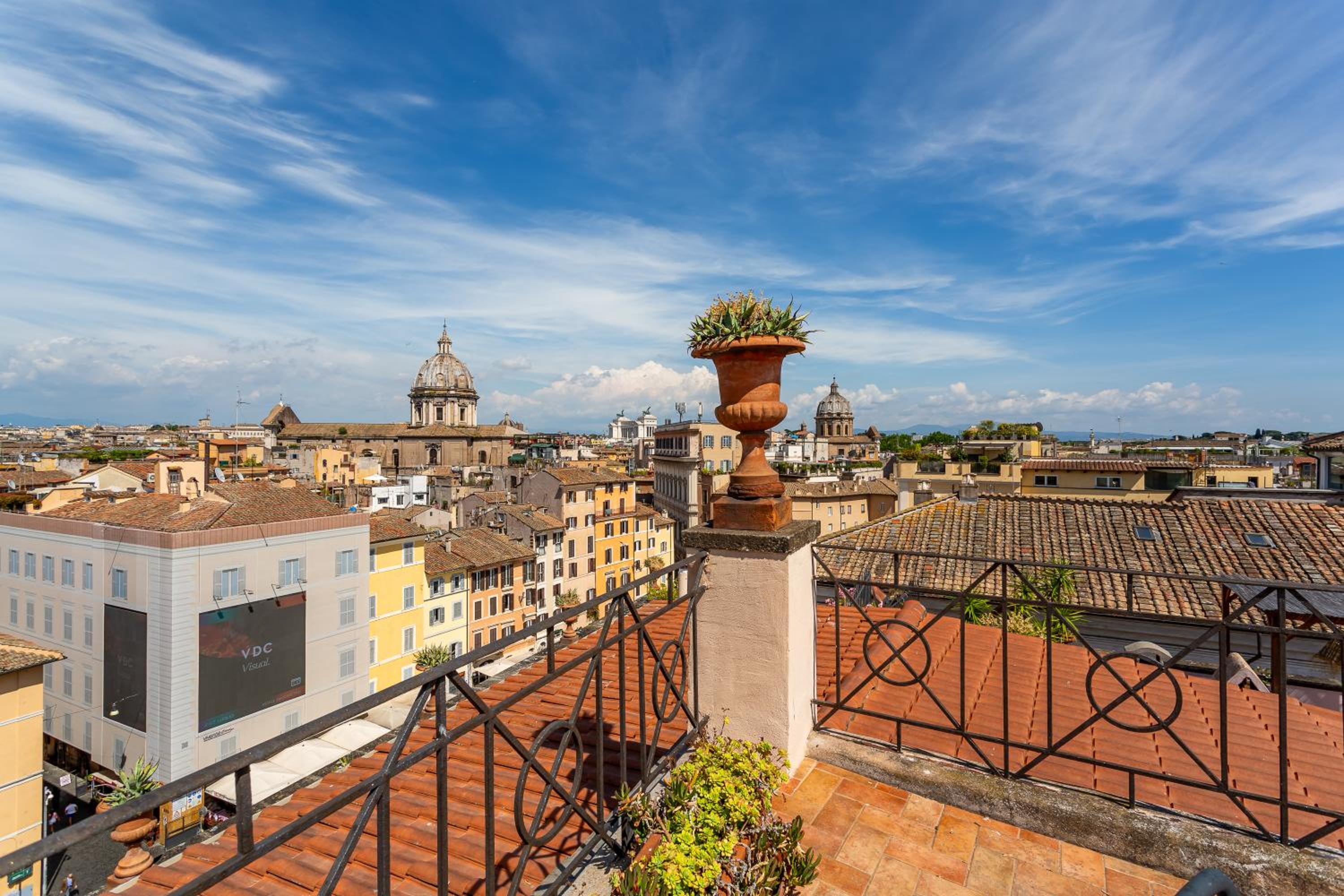 iFlat Campo de' Fiori Panoramic Penthouse photo 4