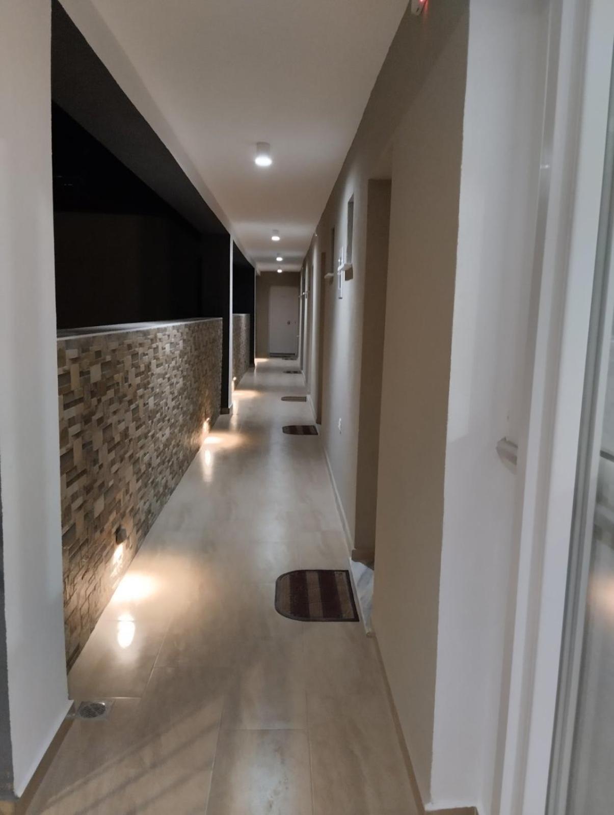 OASIS luxury apartments and rooms nikiti