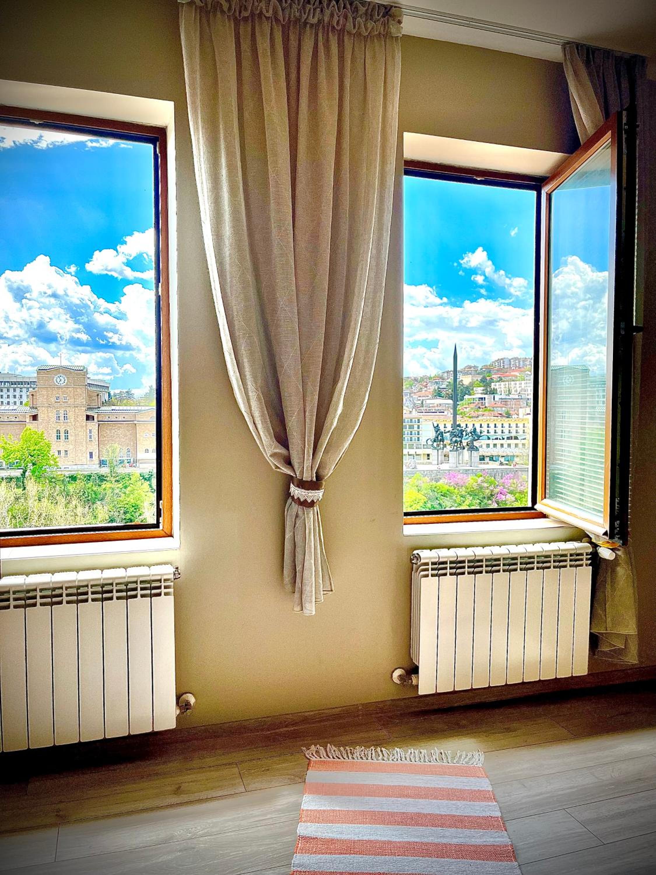 The Sunny Guest House of Veliko Tarnovo-Amazing View, Top Location