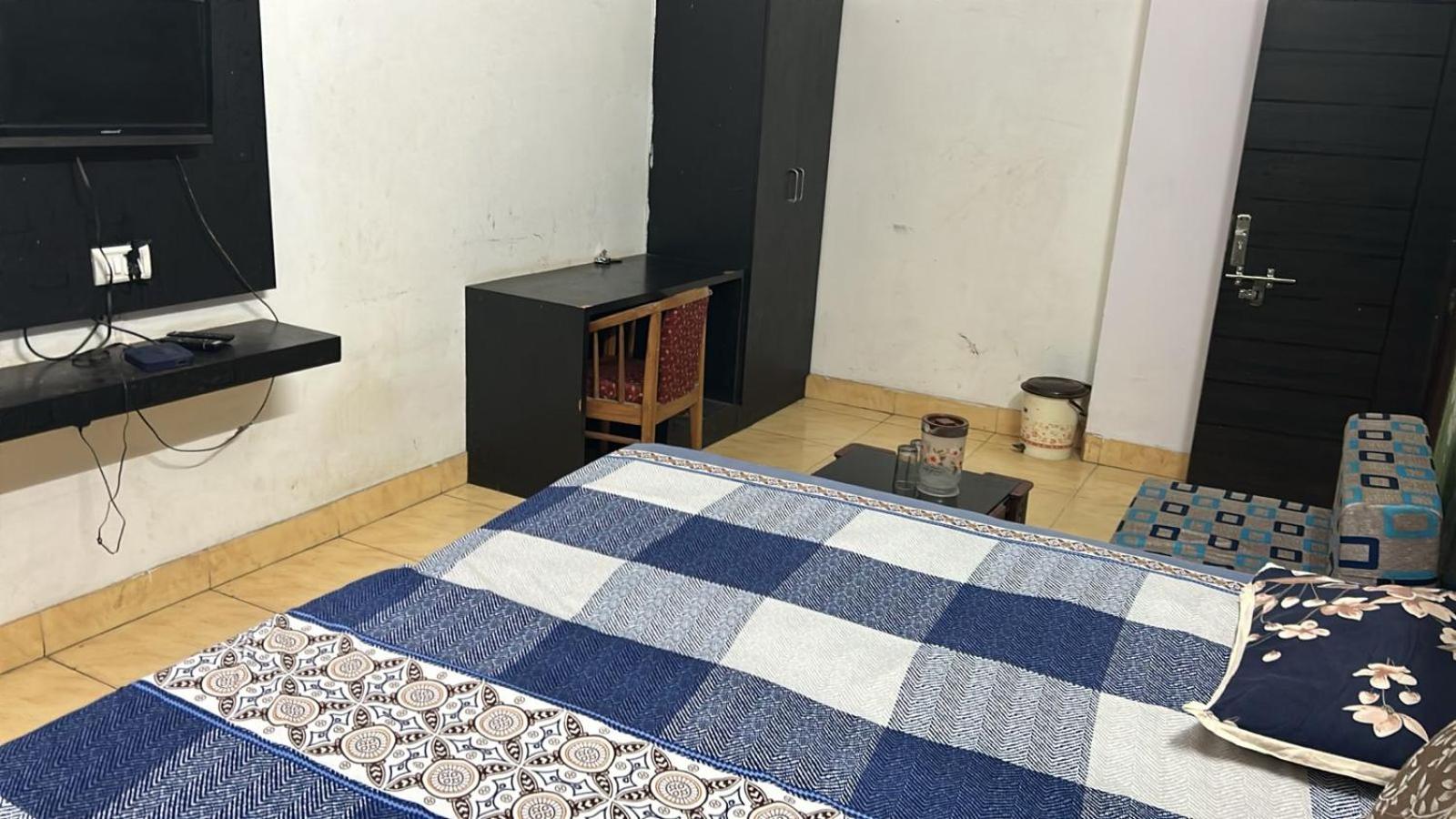 Photo 9