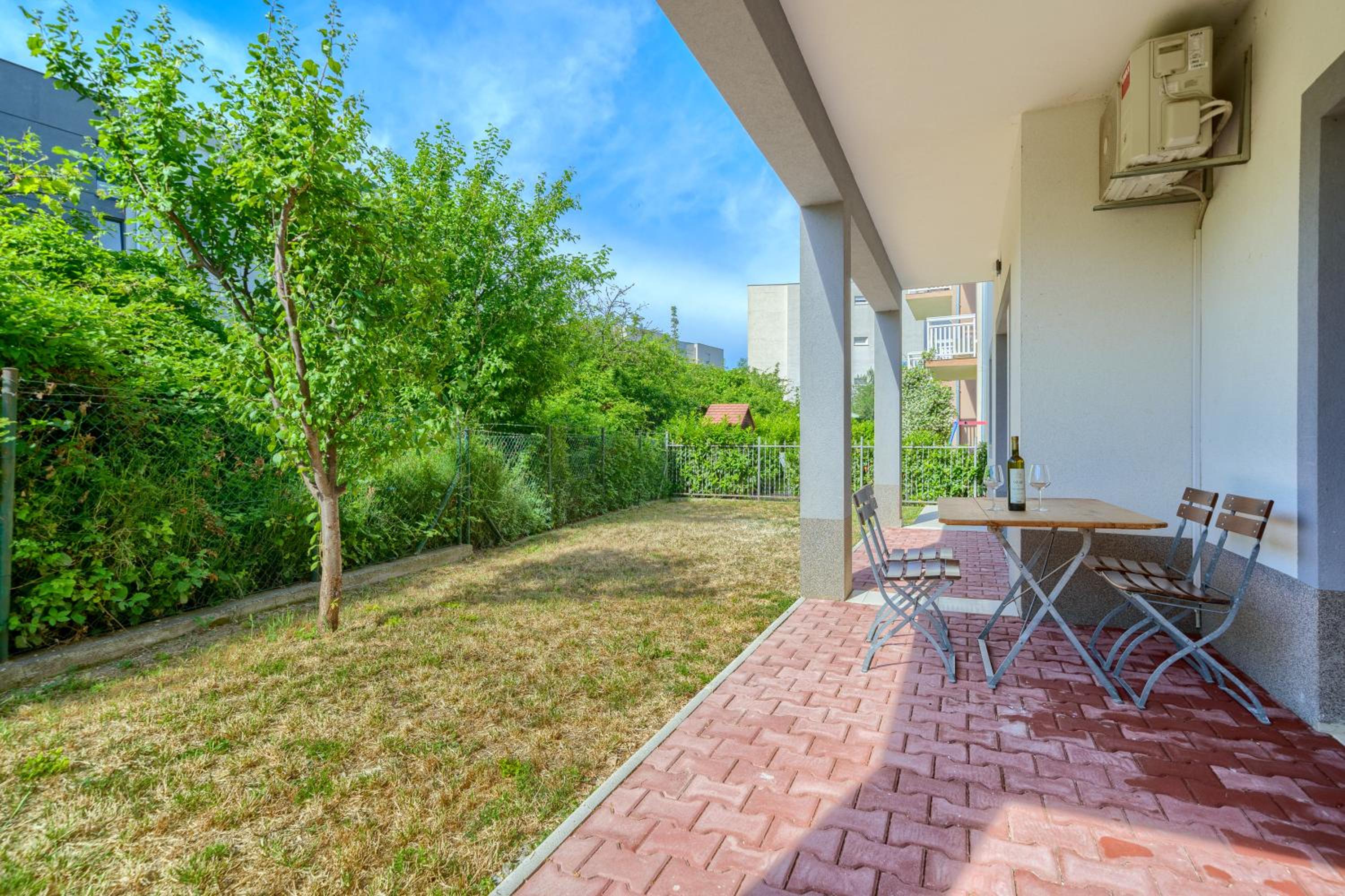 Cozy New Apartments with Private Pool Podstrana view 5