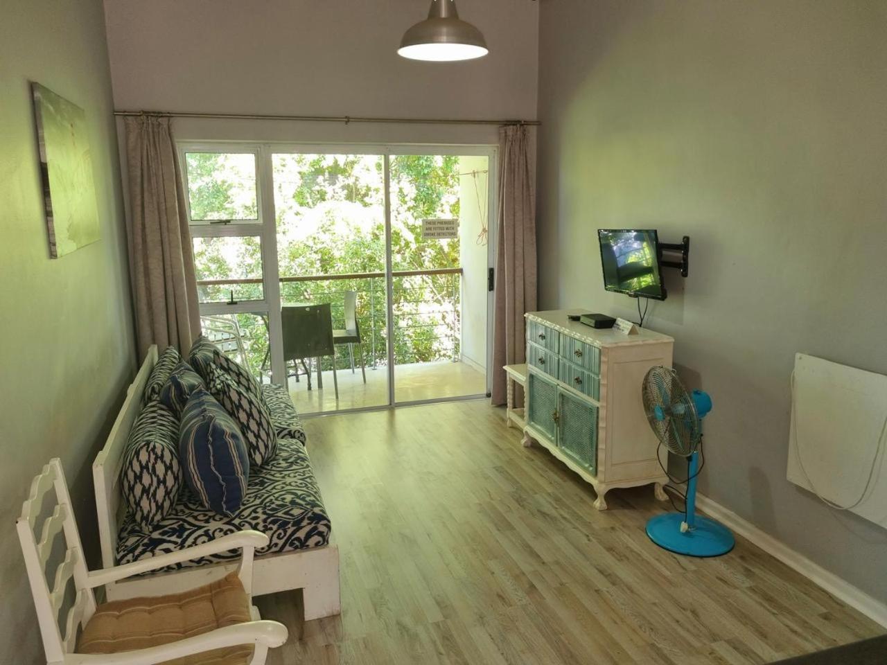 Two bedroom on Trotter view 5