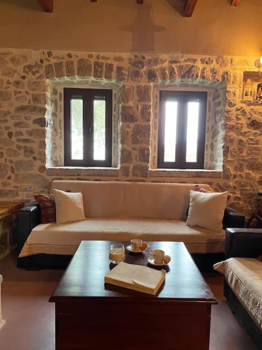 Ogustus Four Seasons Residence