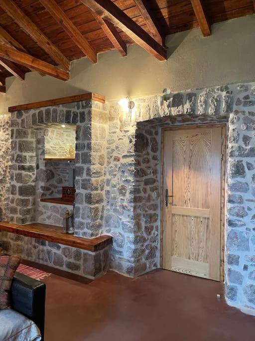 Ogustus Four Seasons Residence