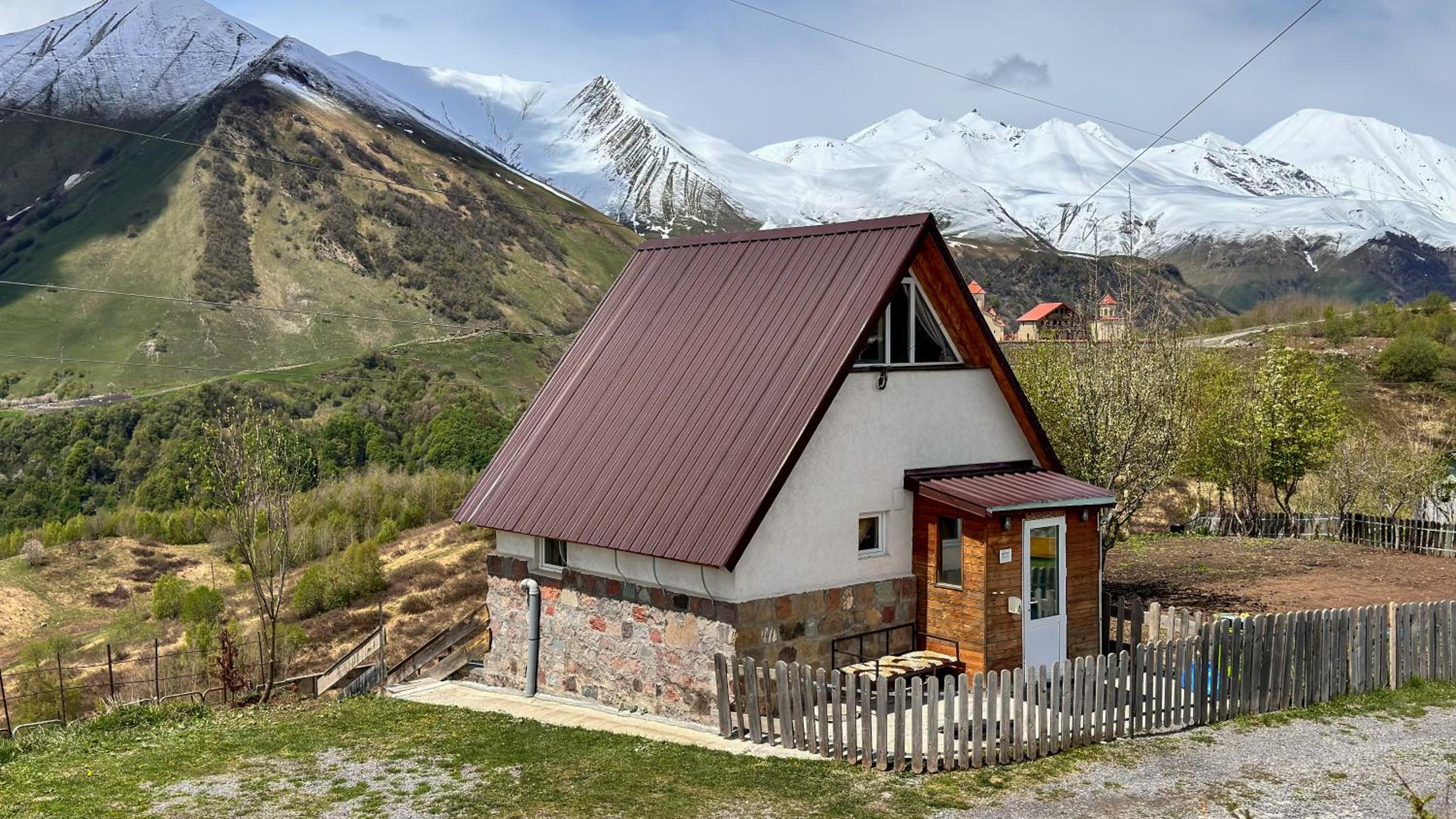 Cottage Gudauri - main view