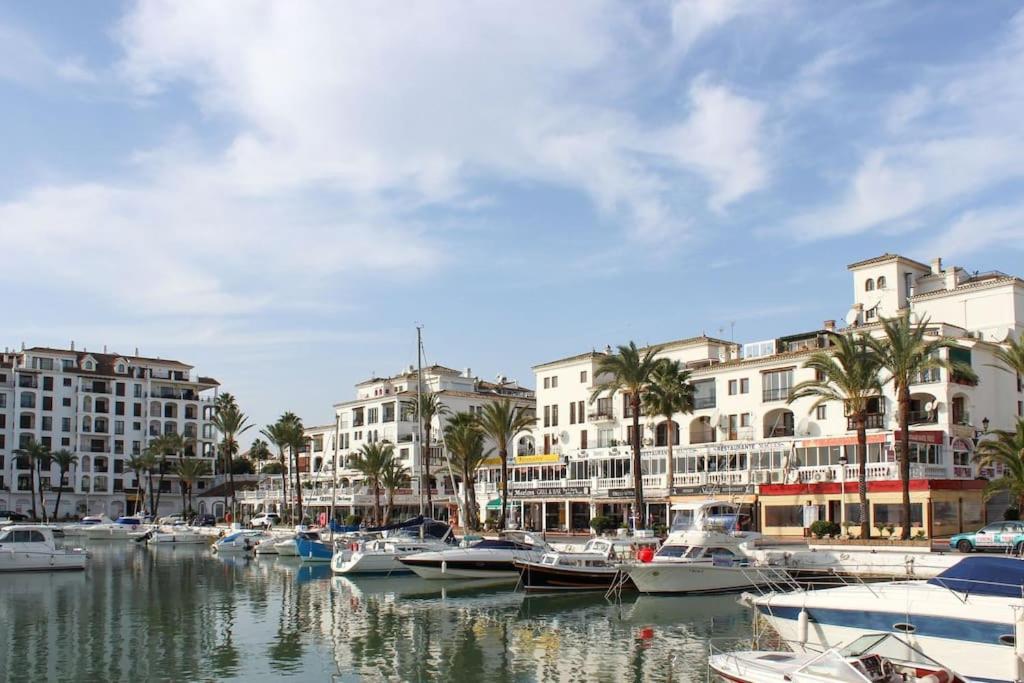 Apartment in Coto Real Duquesa - sea view & pools view 2