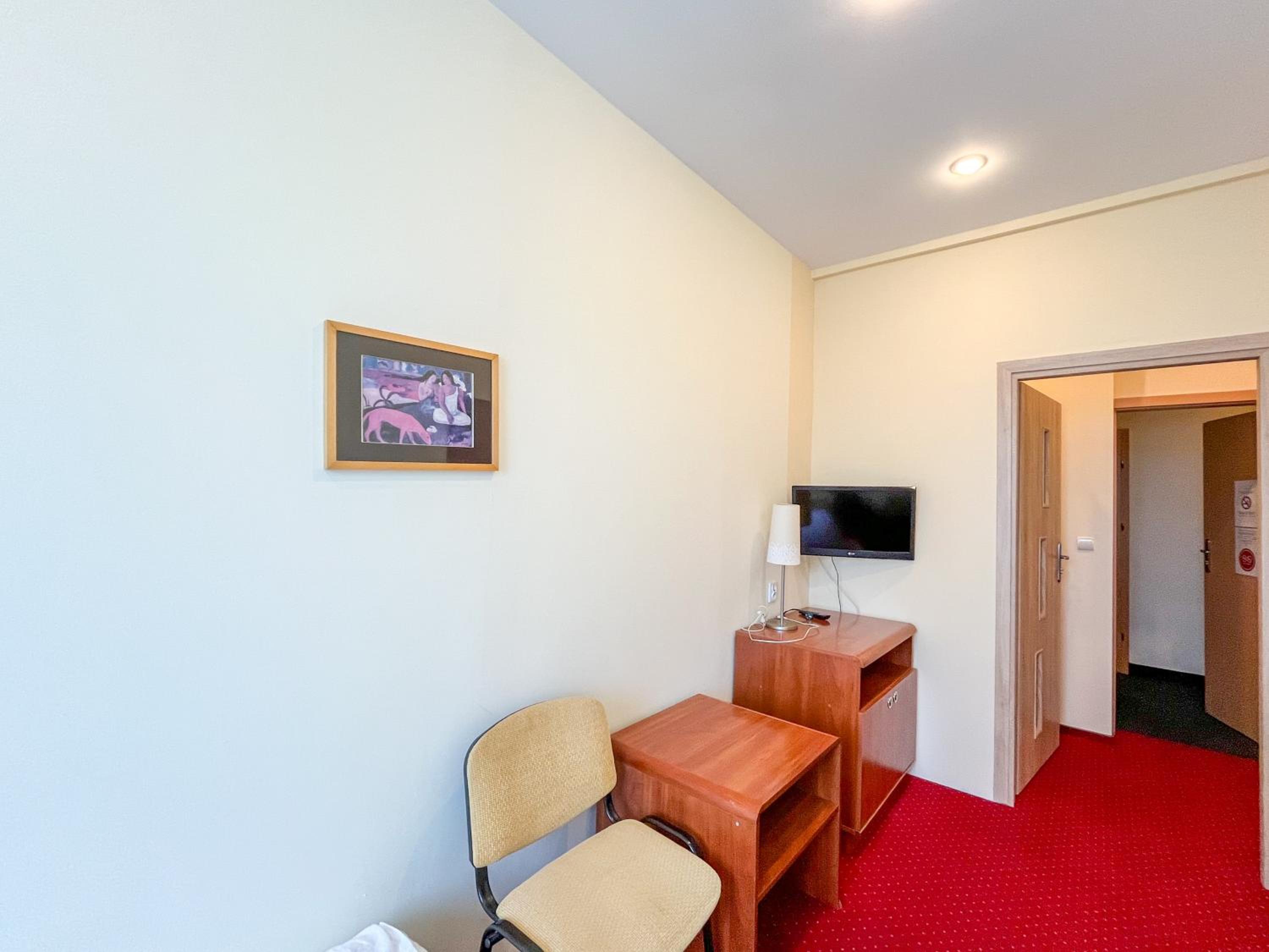 Fry House Hostel - 15min to Dworzec Zachodni, 5min to Klub Progresja, photo 28