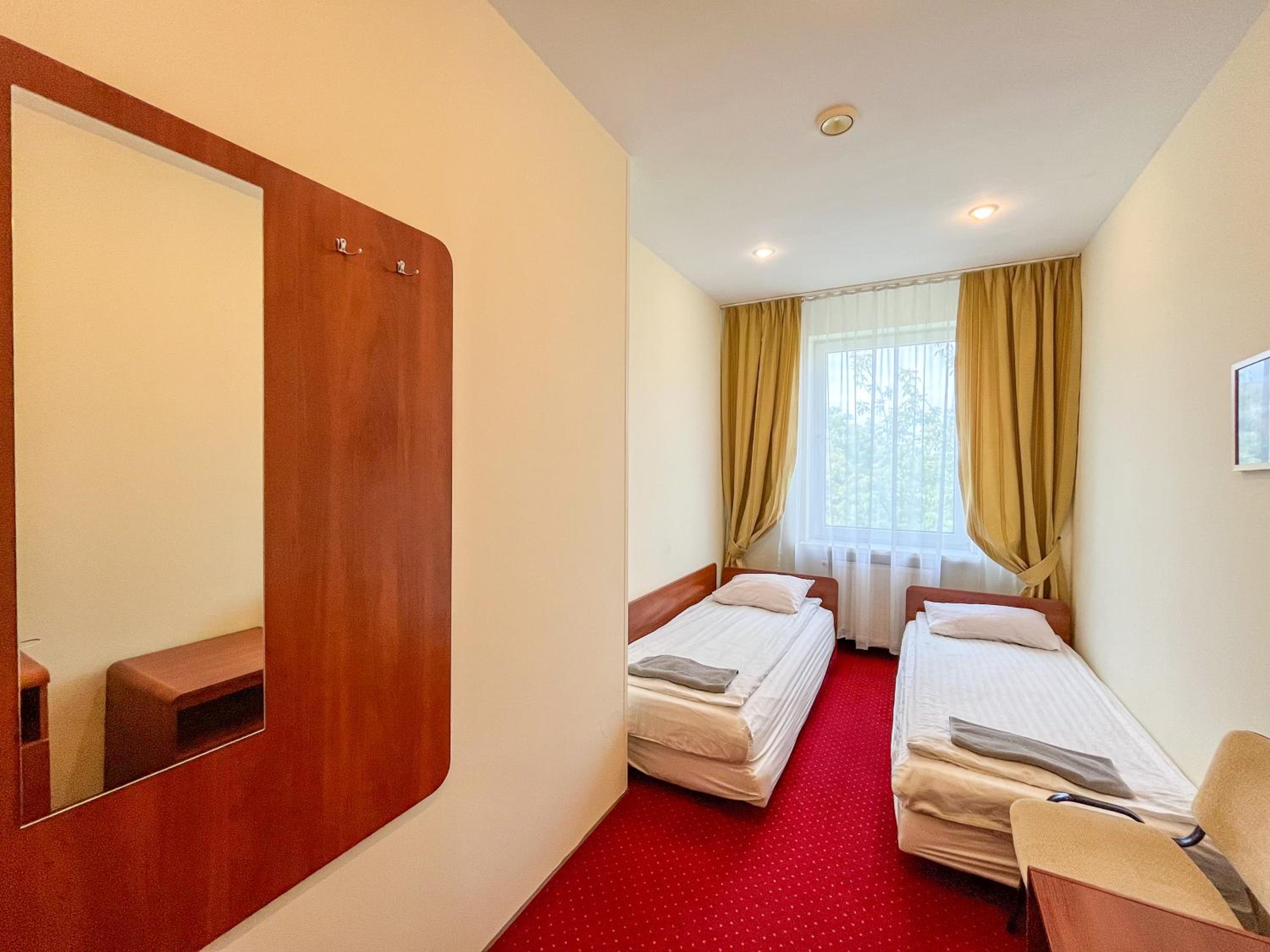 Fry House Hostel - 15min to Dworzec Zachodni, 5min to Klub Progresja, photo 22