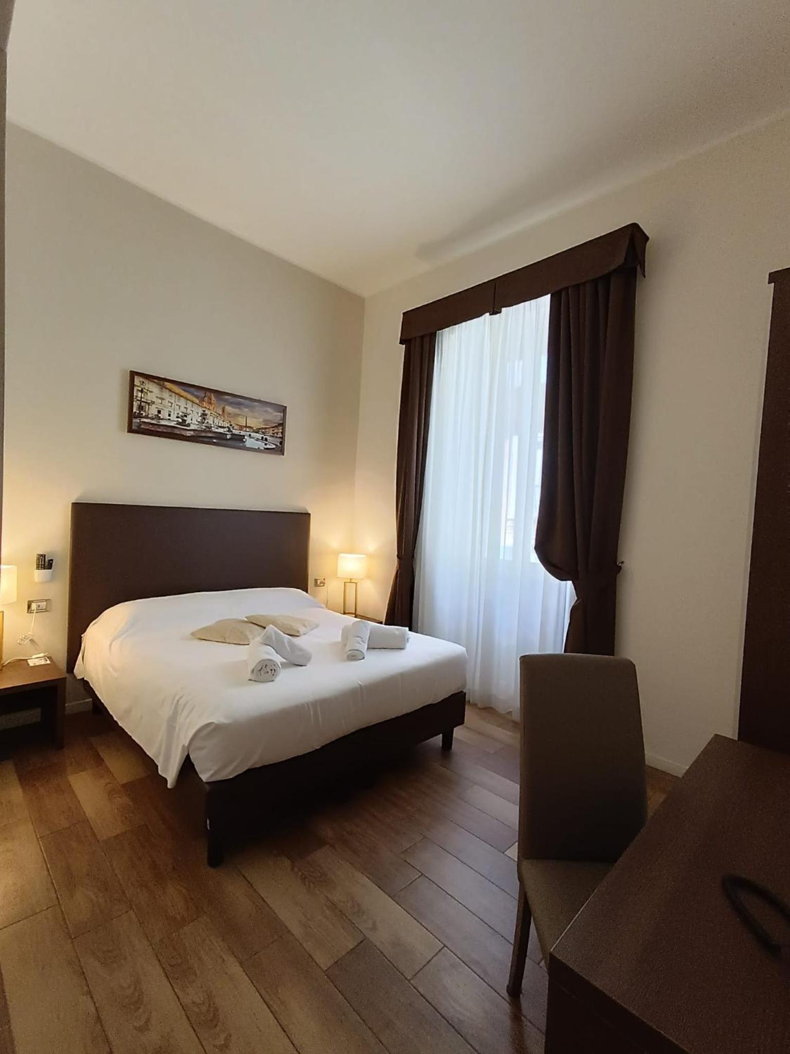 Elegant Rooms Roma - Guest House