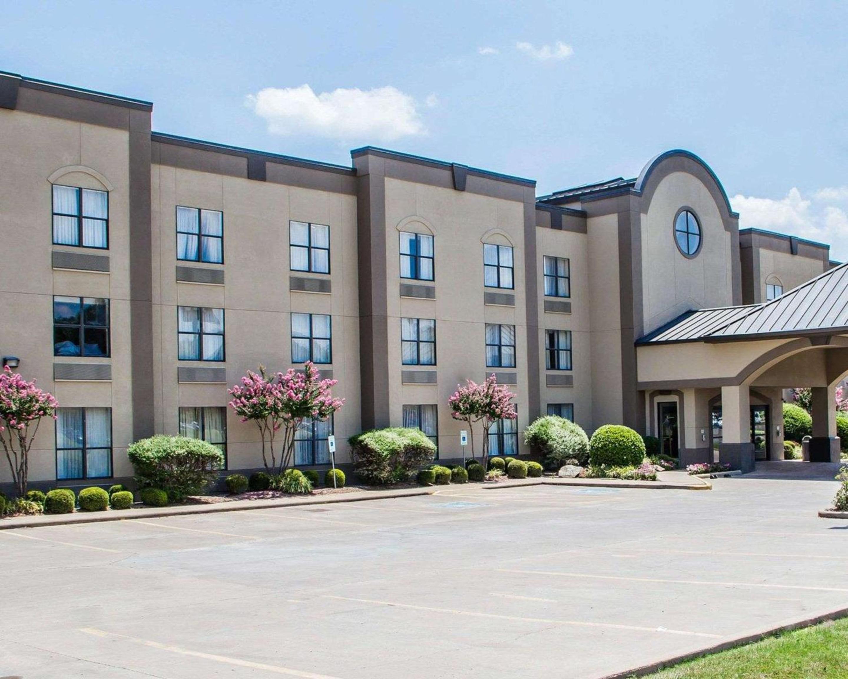 McAlester Vacations - Comfort Suites McAlester - Property Image 10