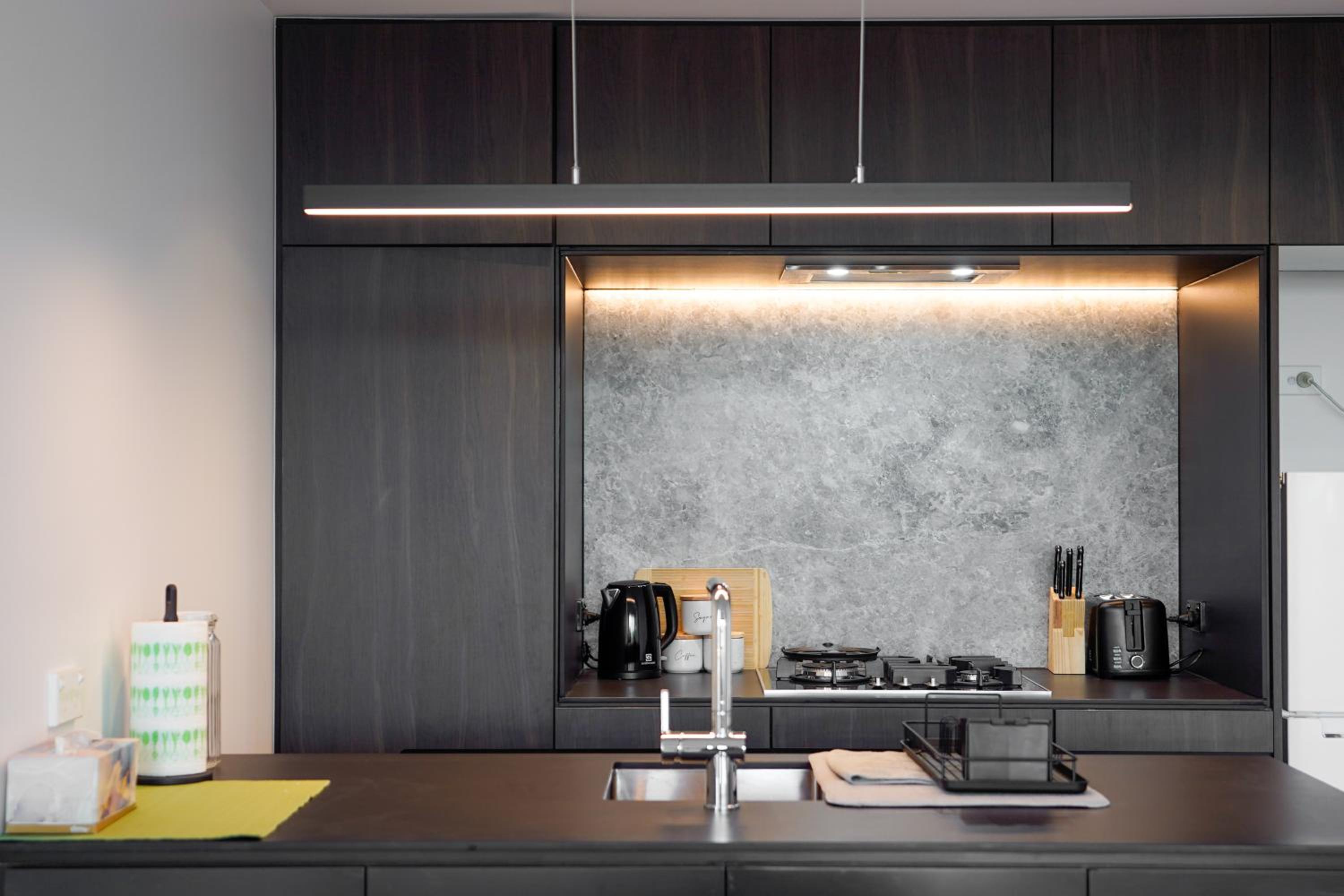 2 Bedrooms Apartments in the Kew Centre