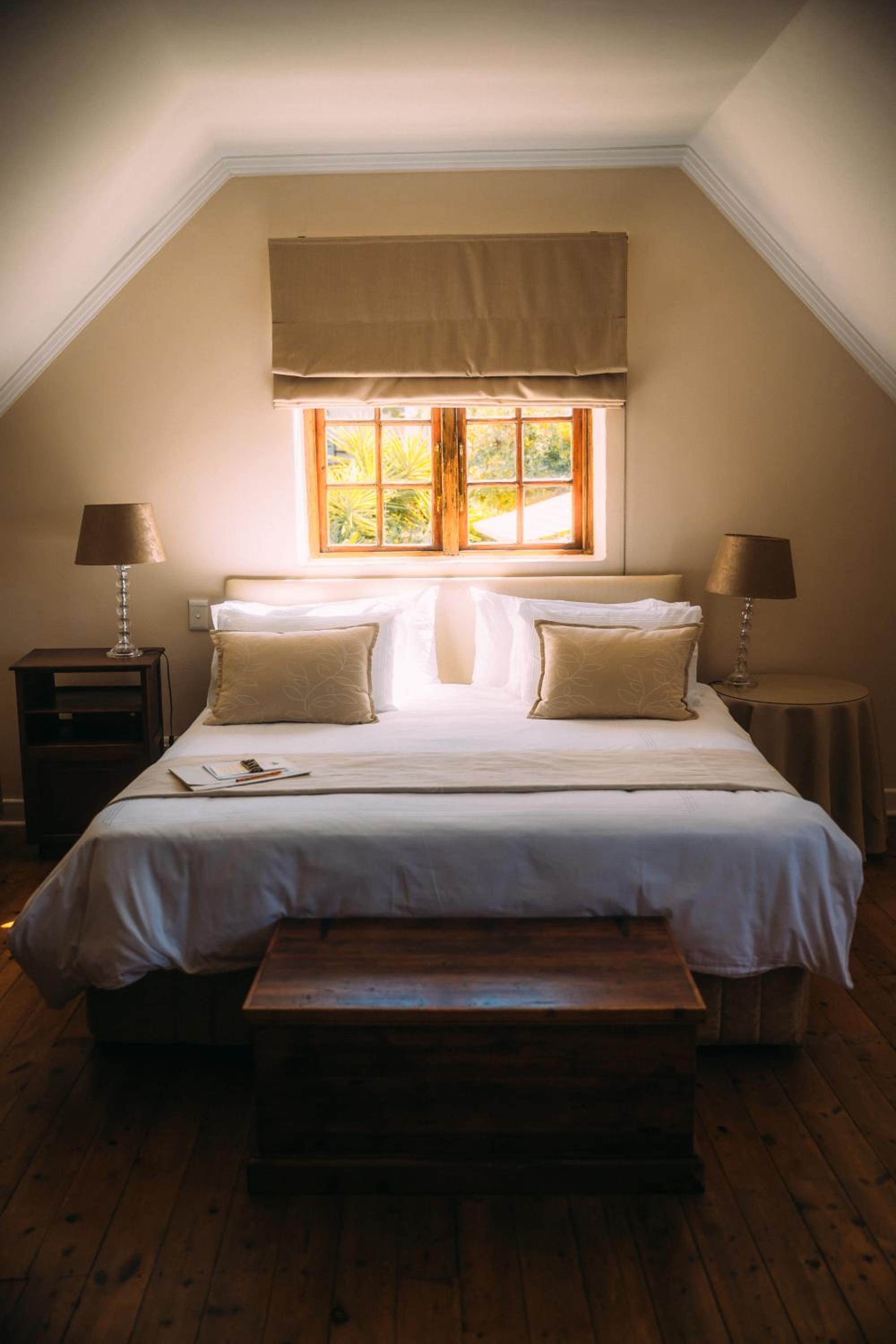 Acorn House