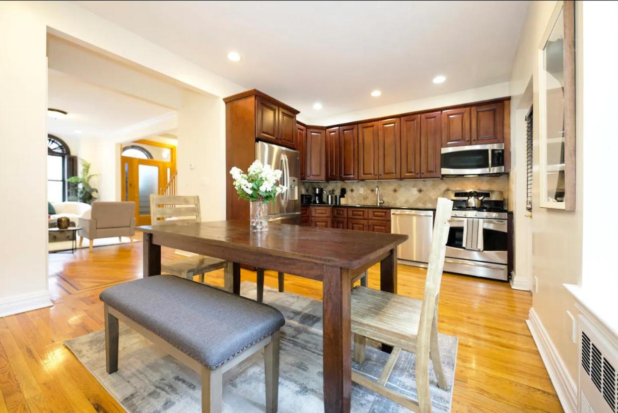 Million Dollar Home Enjoy Large Private Outdoor Space I Tito I