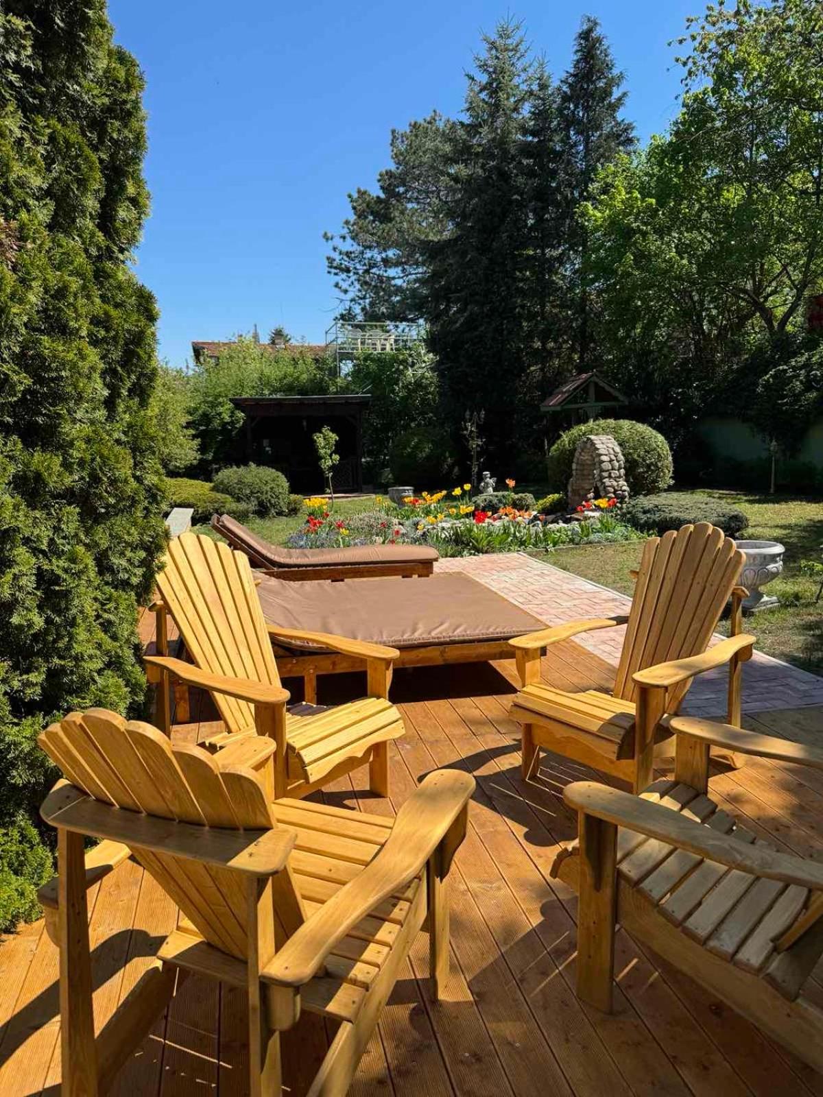 Villa Boyana City & Relax with Hot Jacuzzi and Sauna by BookVillaBG