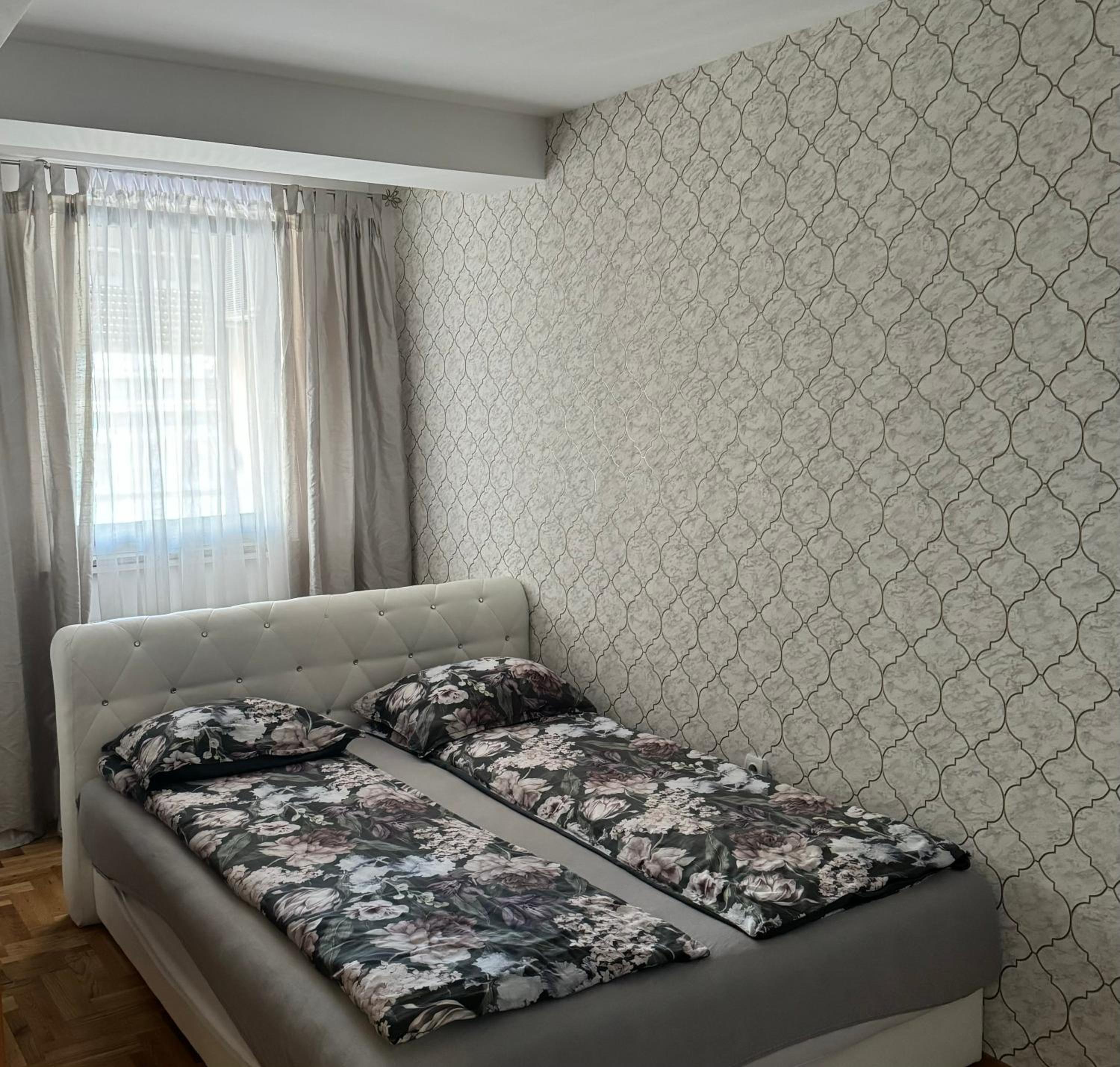 Apartman CITY CENTER 1-šetalište