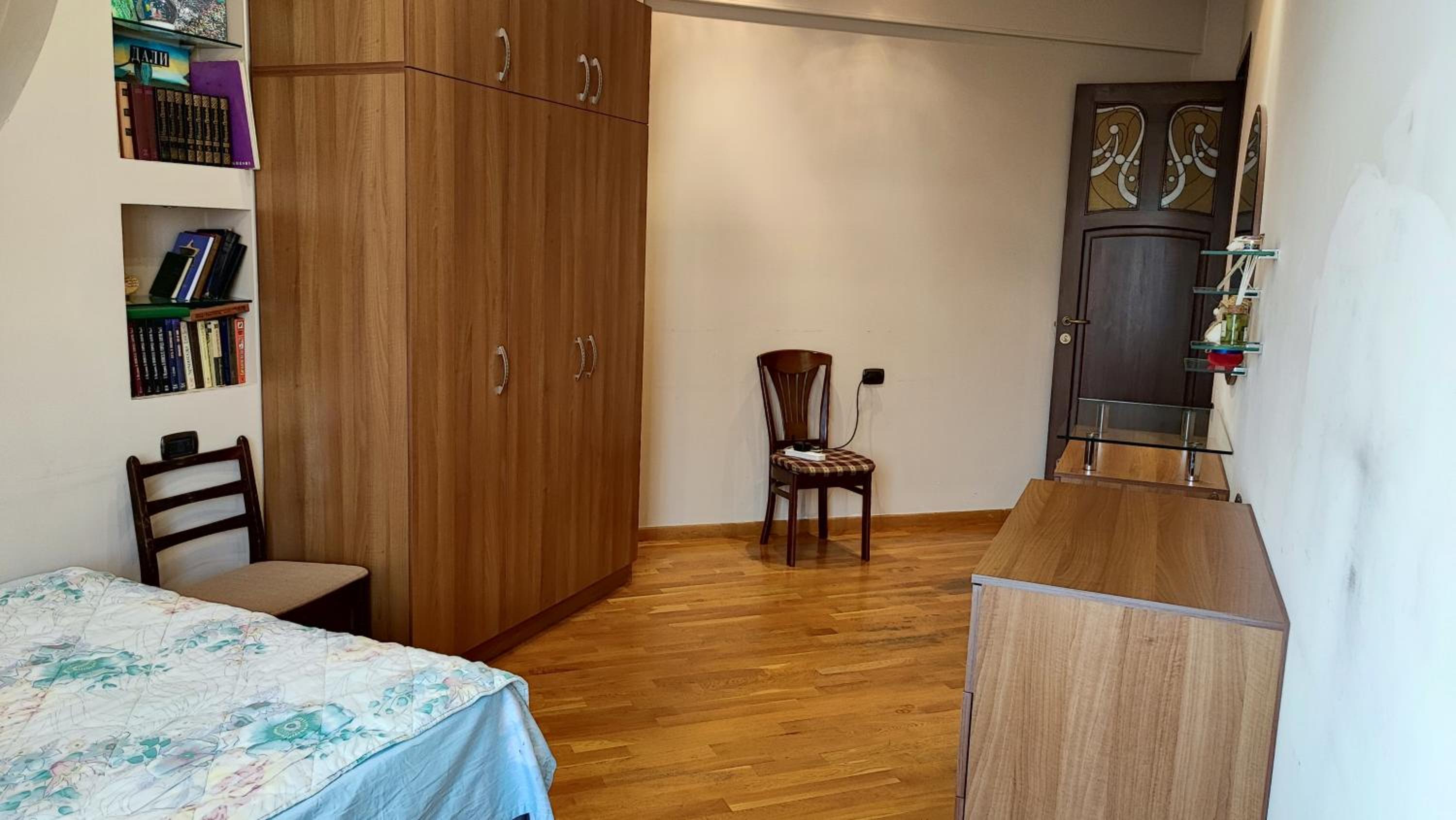 Luxury Apartment In The City Heart On North Avenue