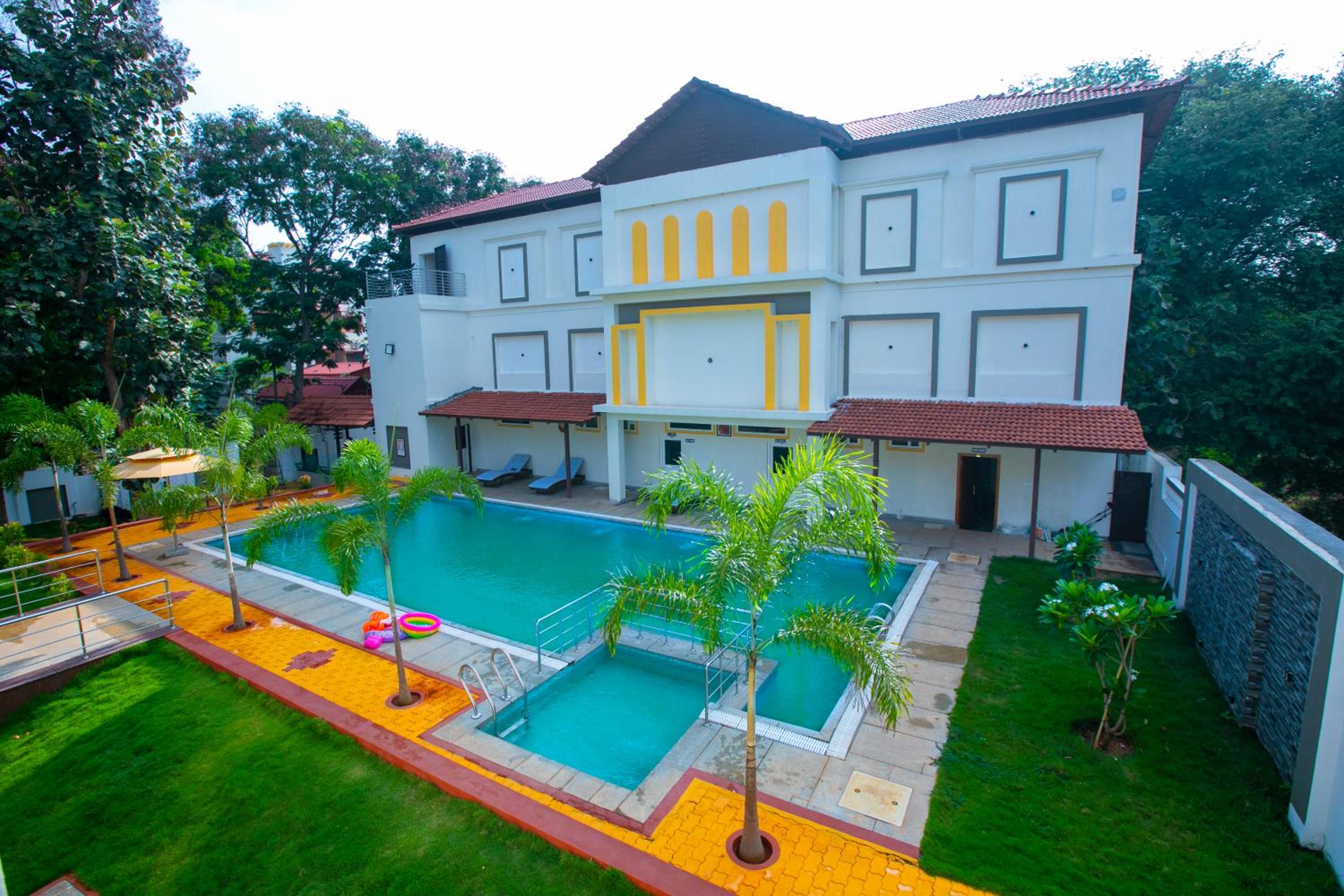 Queens Paradise Estate Resort