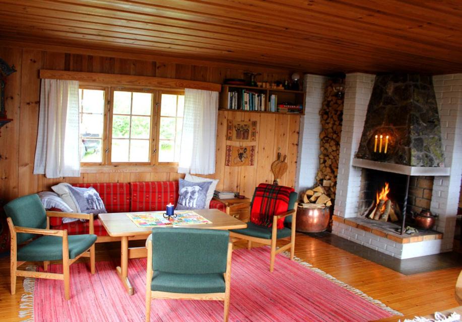 Jonstølen by Norgesbooking - cabin at 1020 masl view 3