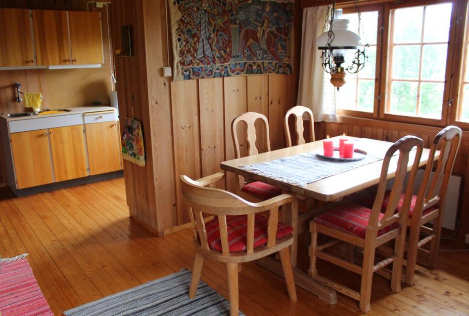 Jonstølen by Norgesbooking - cabin at 1020 masl view 5