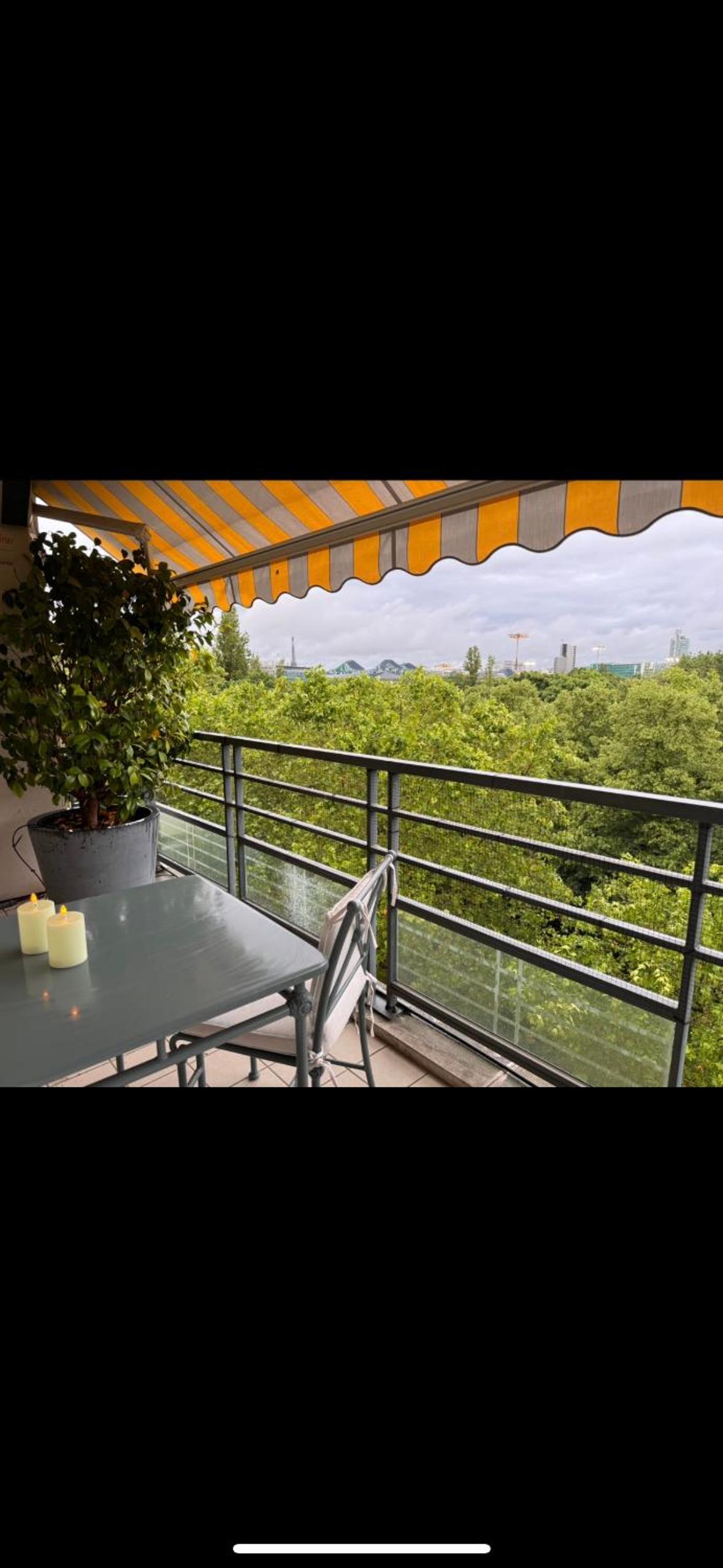3 bedrooms with Tour Eiffel view