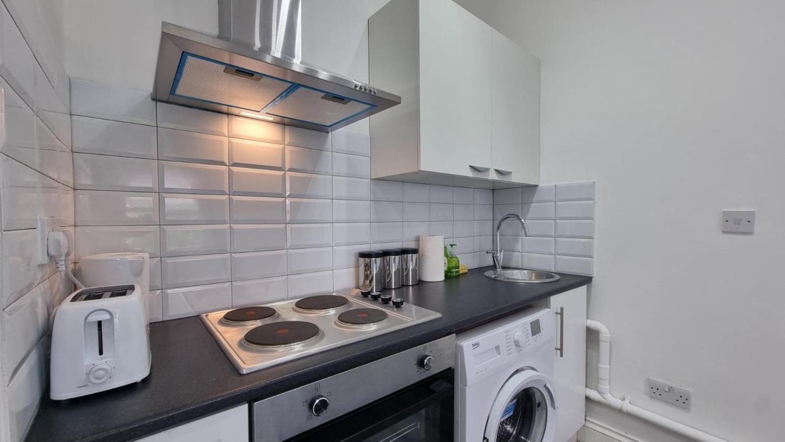 Studio for 2 Person next to Woodgreen