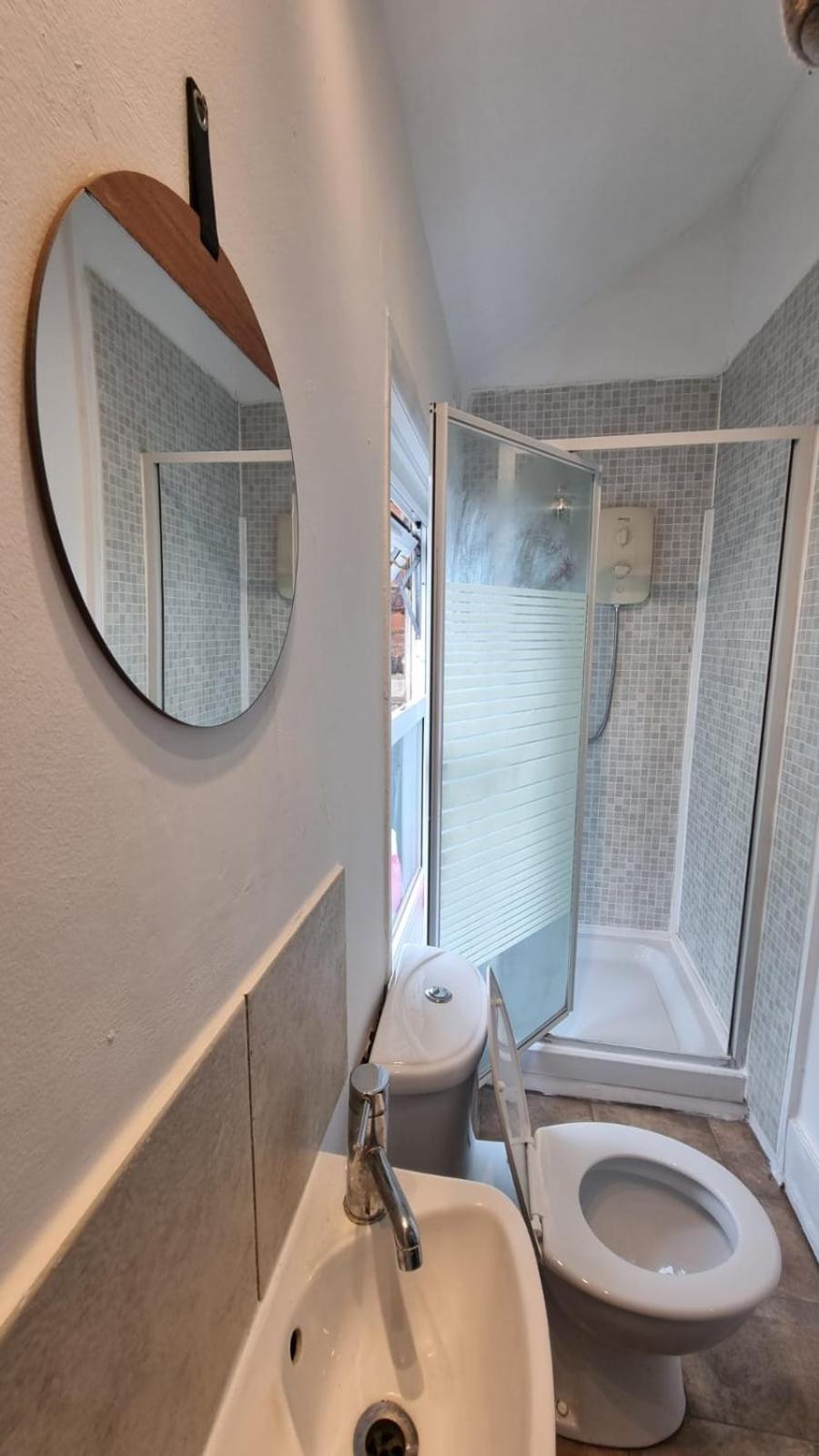 Studio for 2 Person next to Woodgreen