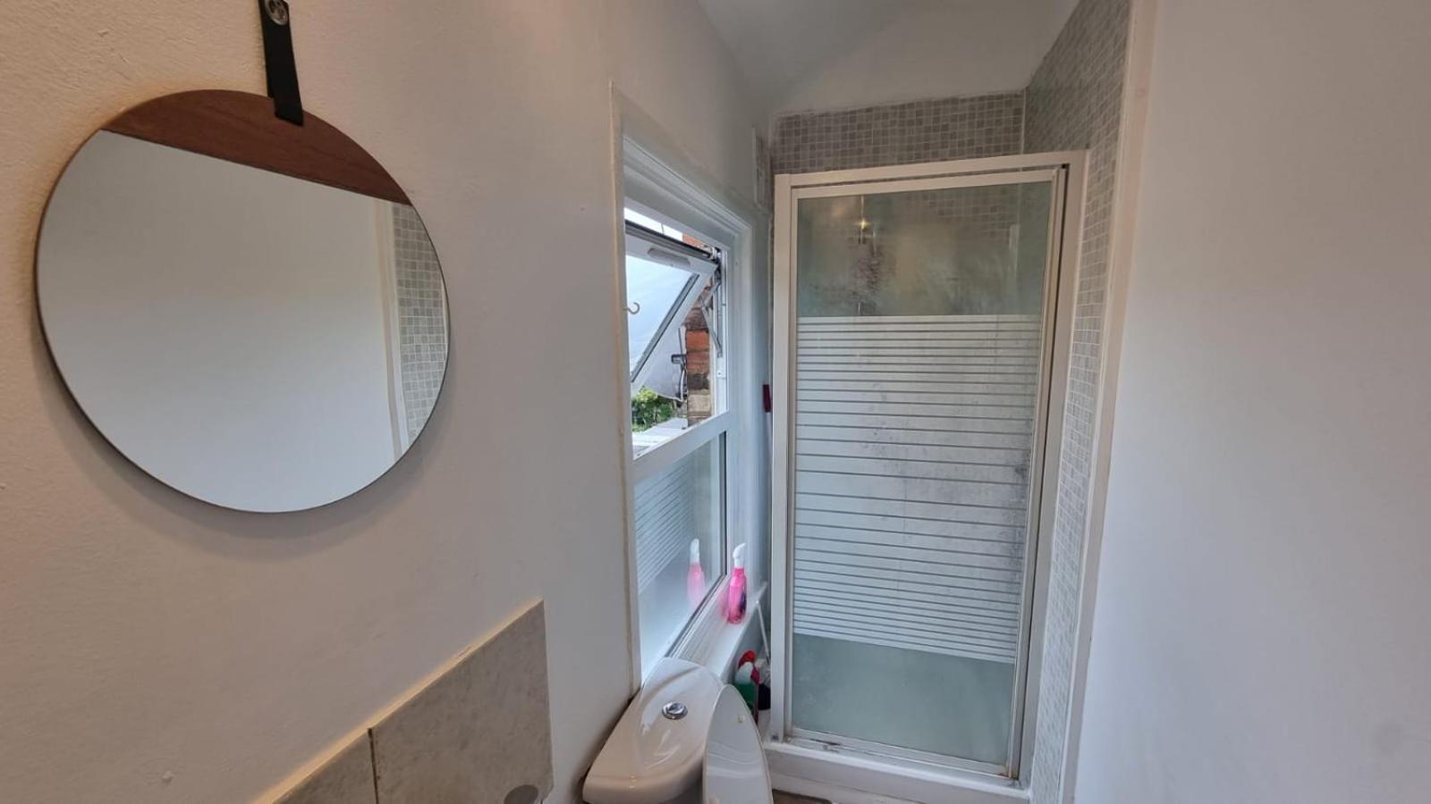 Studio for 2 Person next to Woodgreen