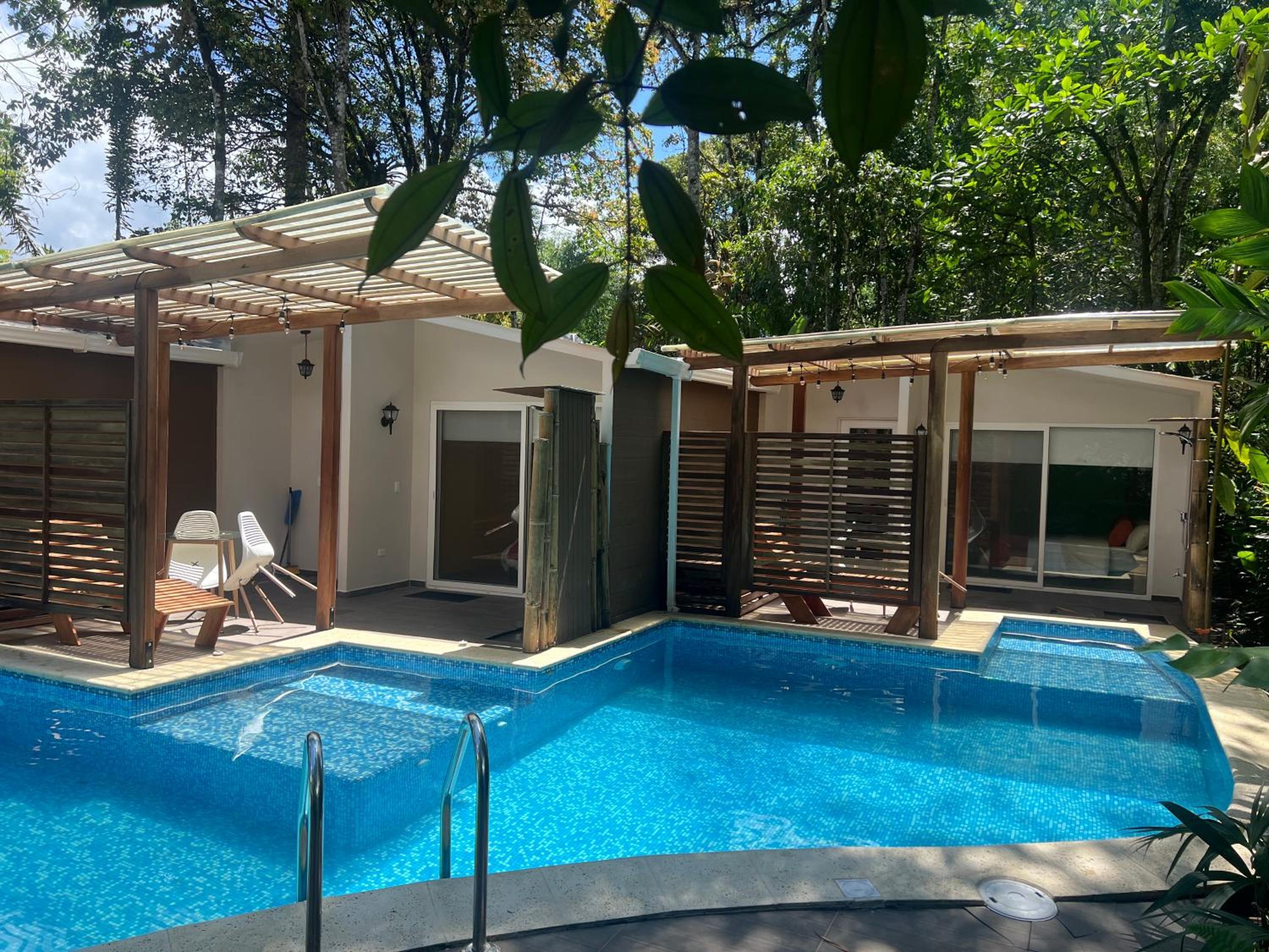 Subtropica Premium Suites - Mindo view 4